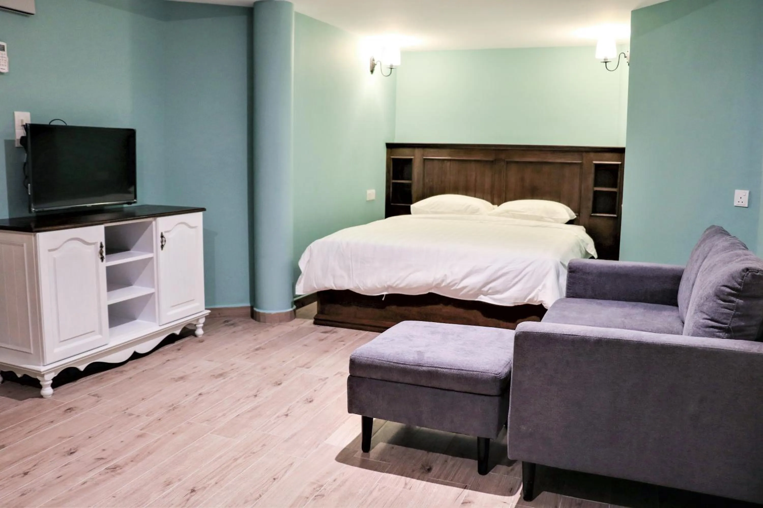 Suite with Balcony in The Tudor