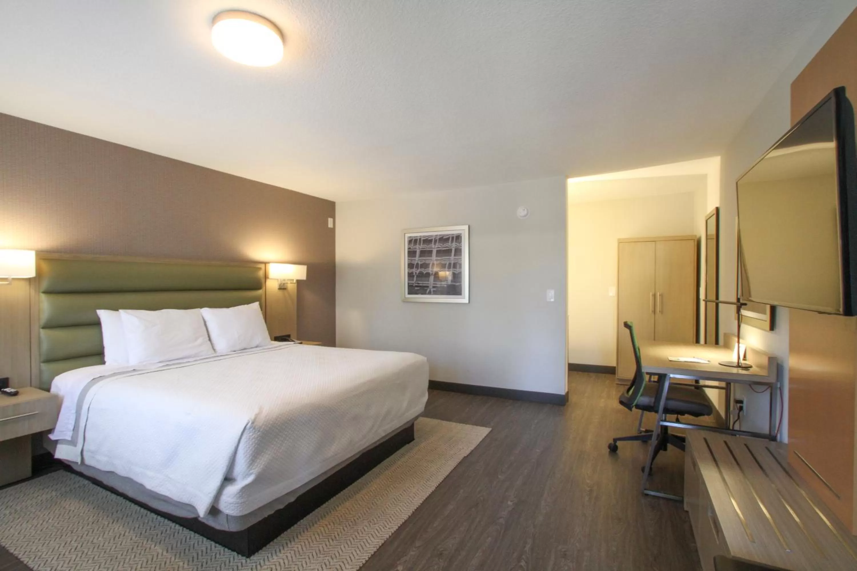 King Room in GreenTree Pasadena