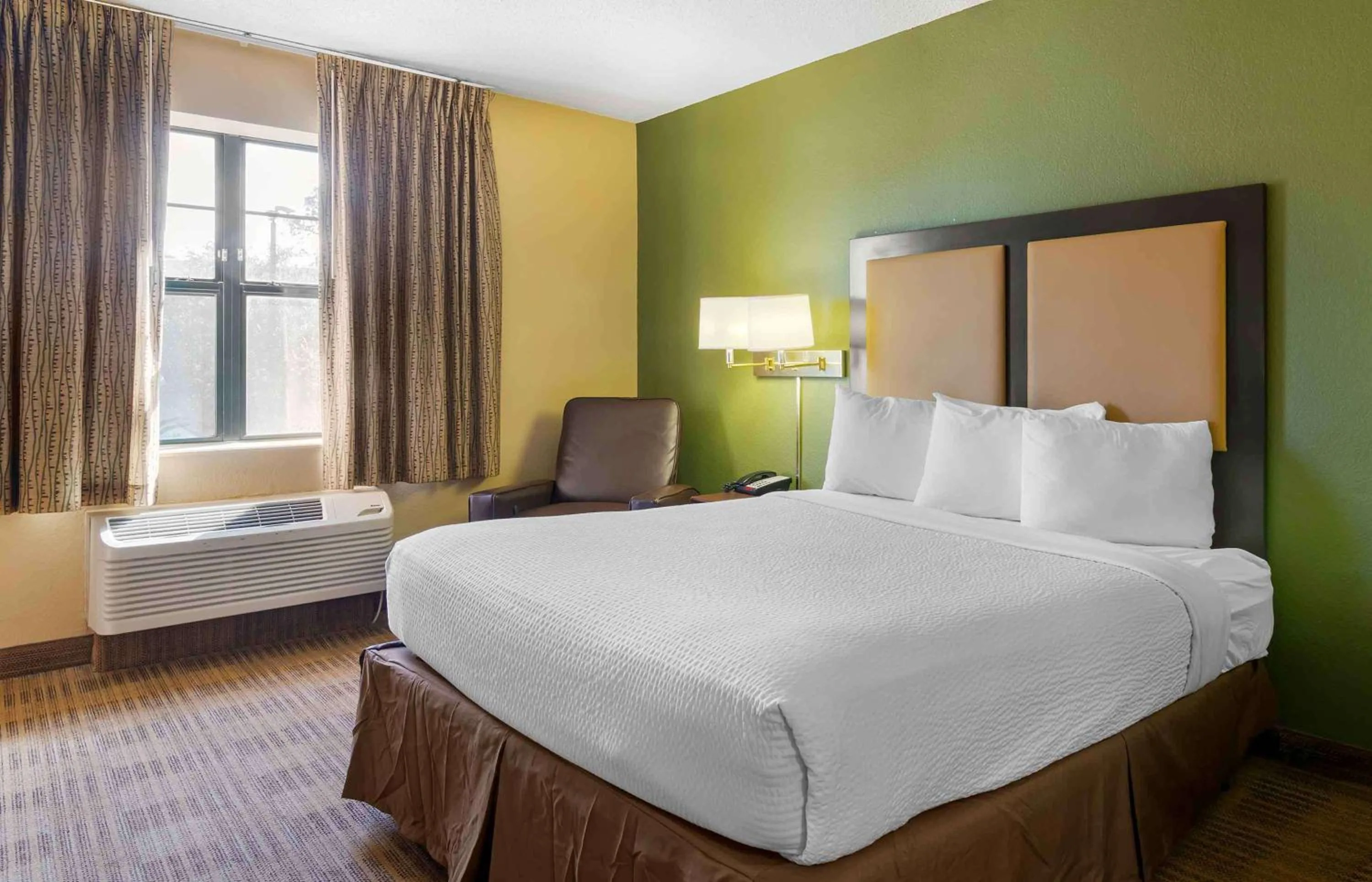 Queen Studio - Non-Smoking in Extended Stay America Suites - Savannah - Midtown