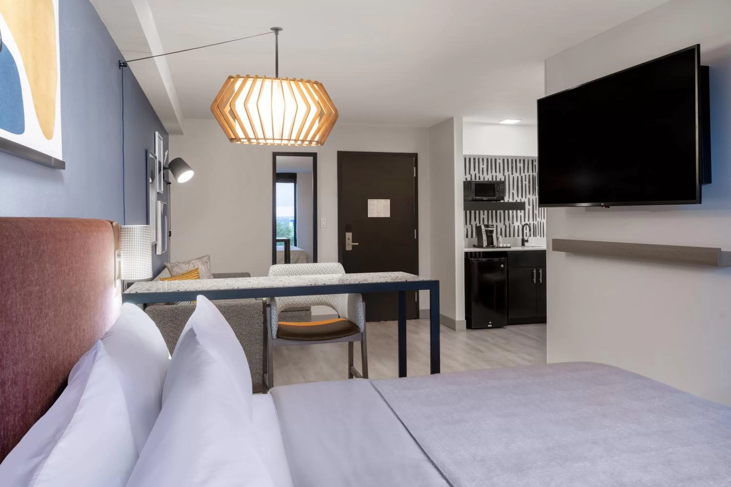 King Studio Suite in Atwell Suites Austin Airport by IHG
