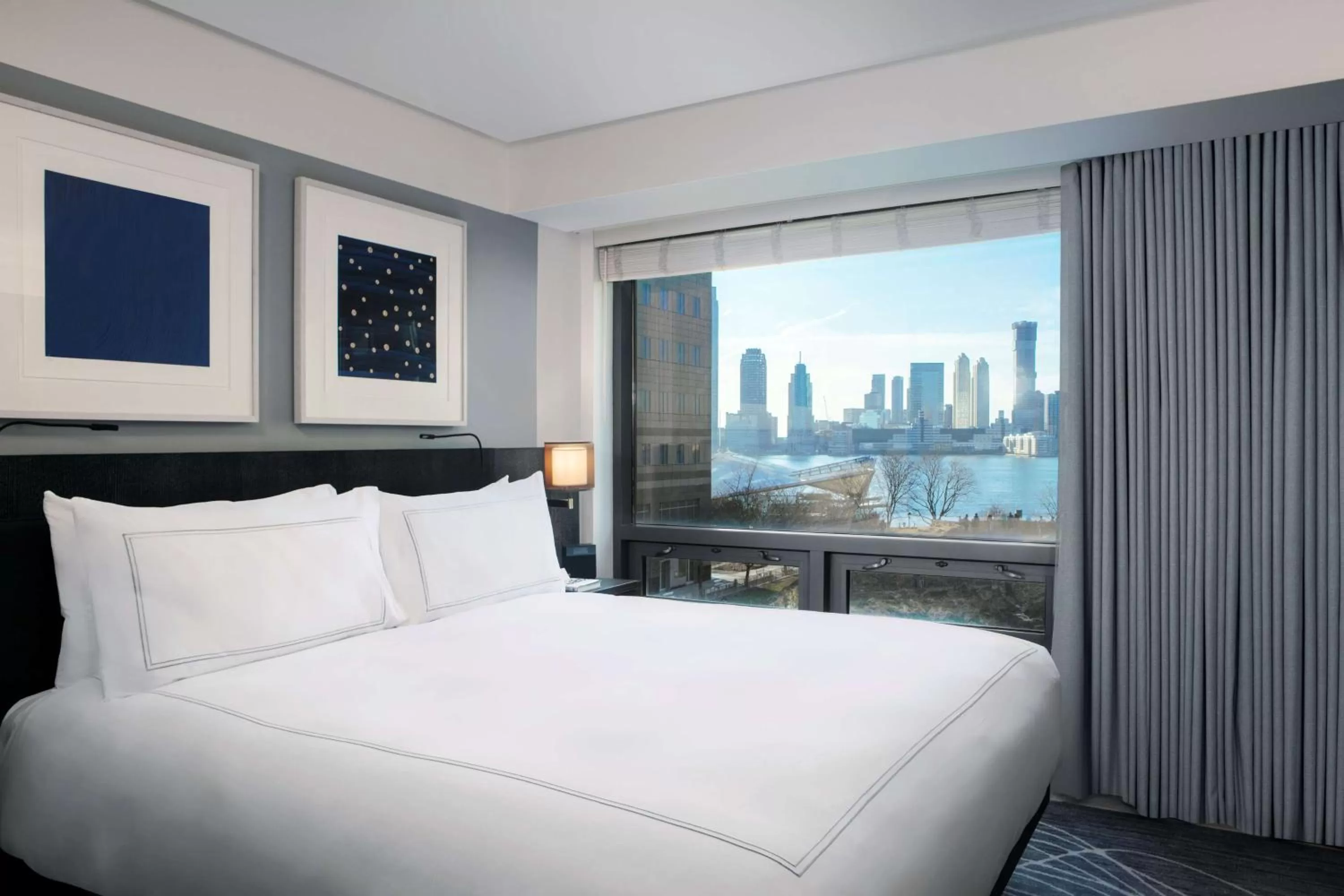 King Suite with River View and Mobility Accessible Shower in Conrad New York Downtown
