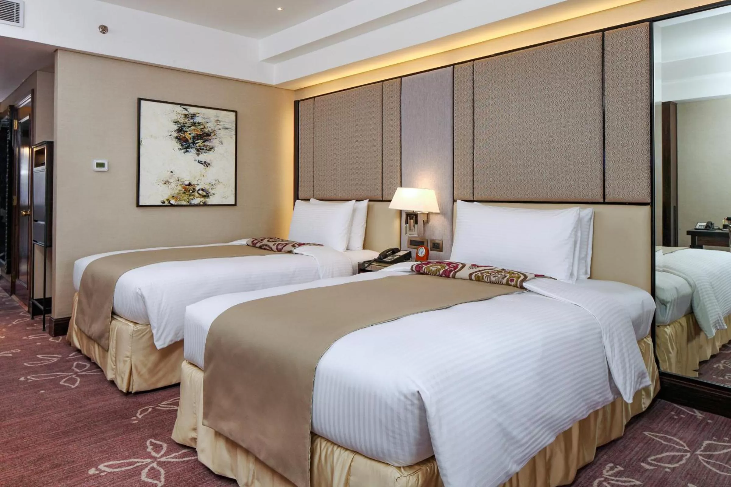 Bed in Diamond Hotel Philippines