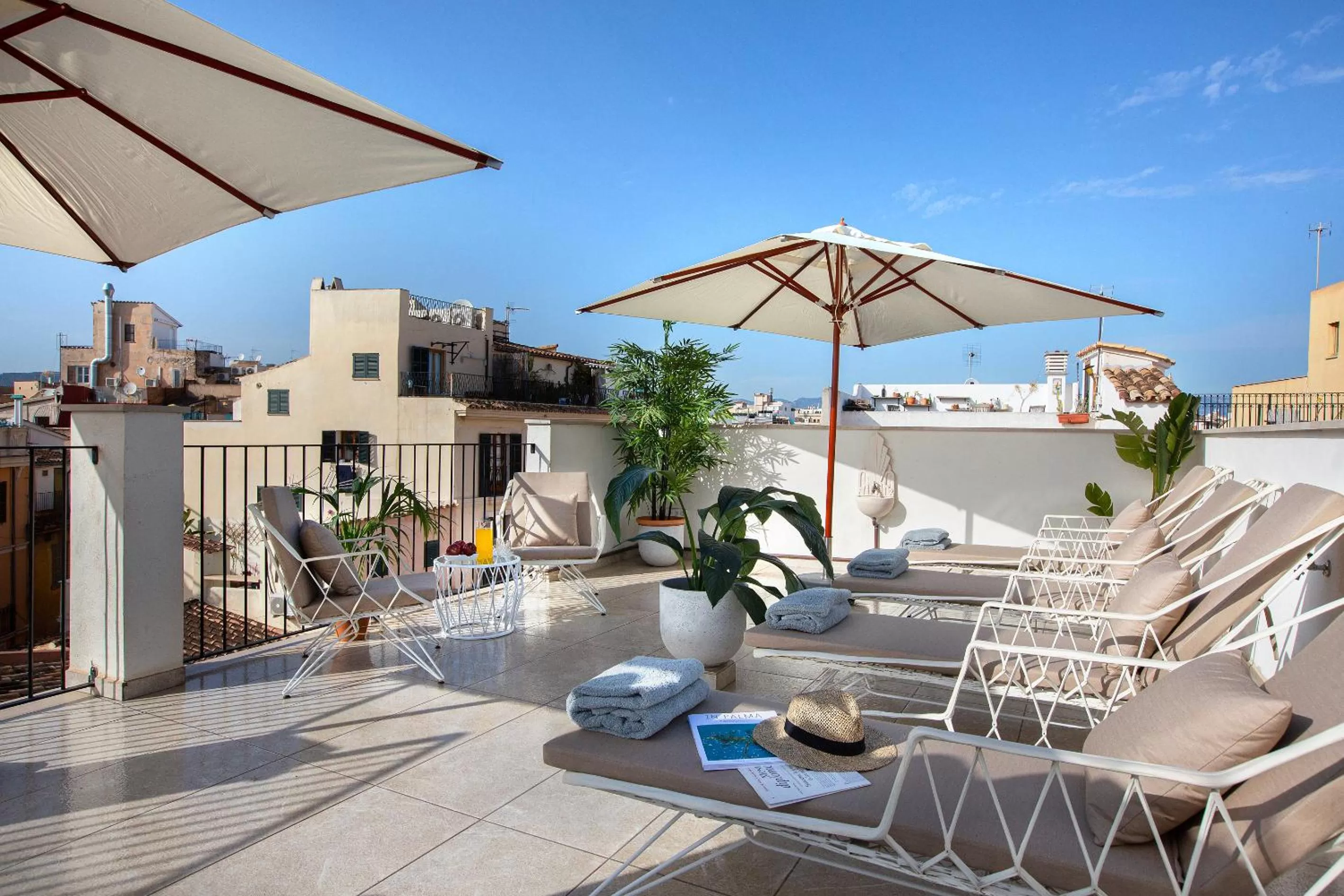 Patio in Samaritana Suites