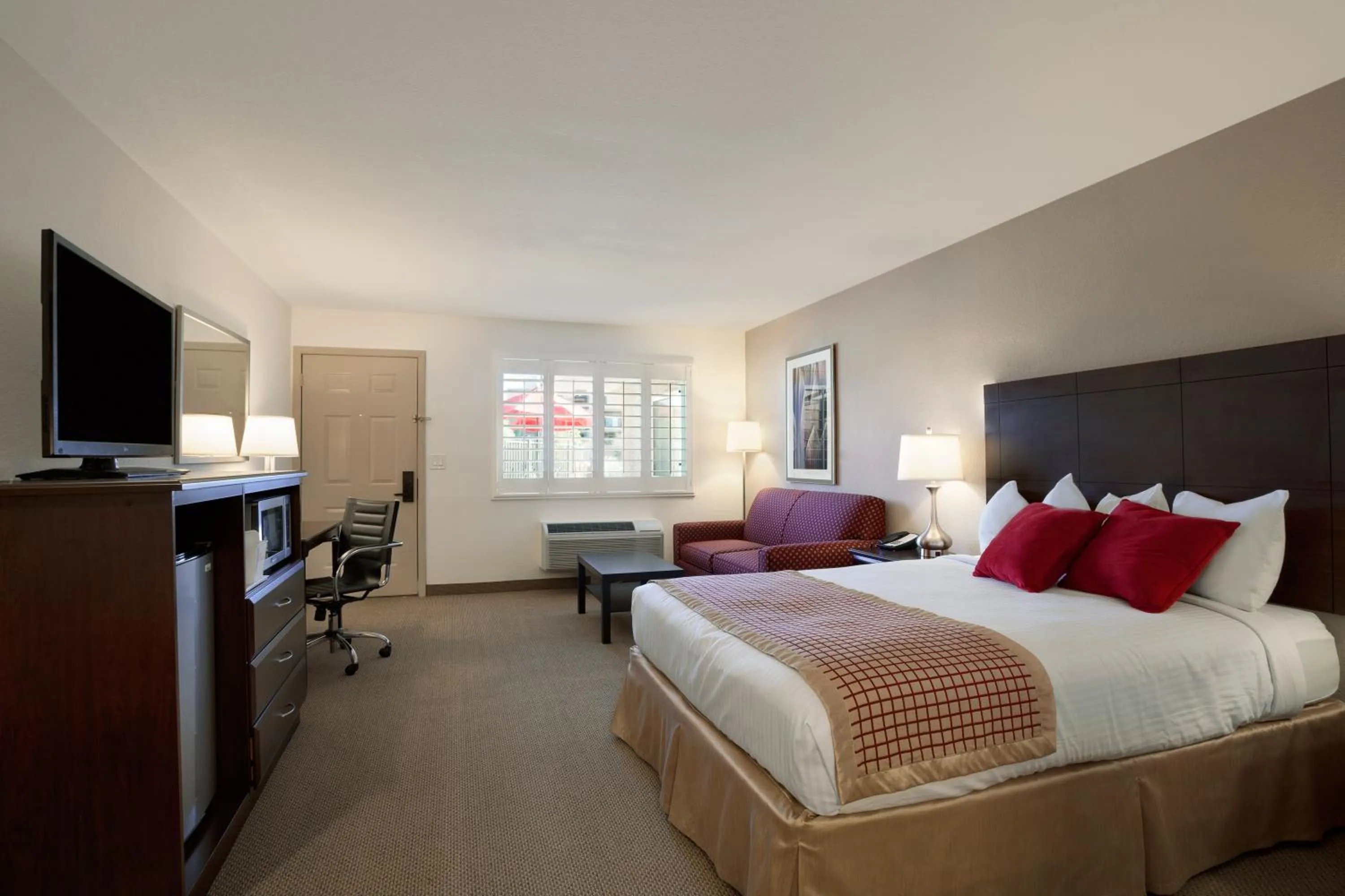 King Room - Accessible/Non-Smoking in Infinity Inn & Suites