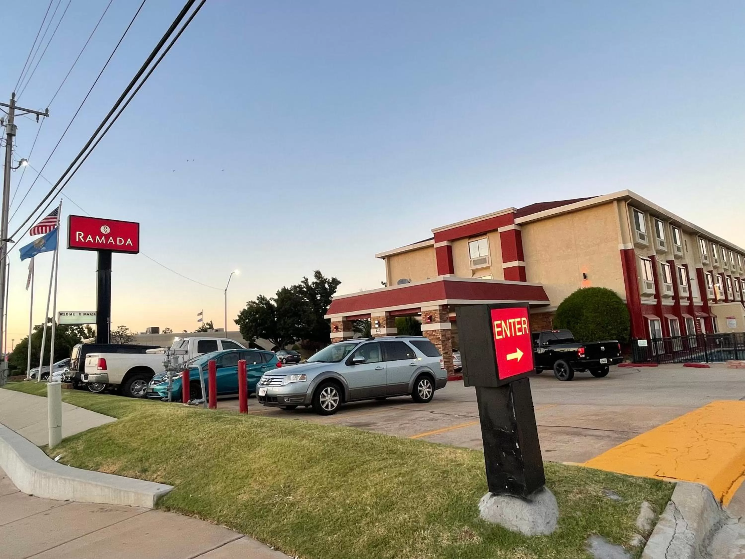 King Studio Suite - Non-Smoking in Ramada by Wyndham Oklahoma City Airport North