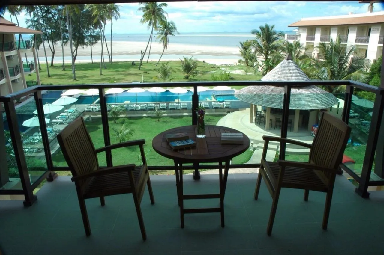 Triple Room in LANTA PURA beach resort-SHA extra plus