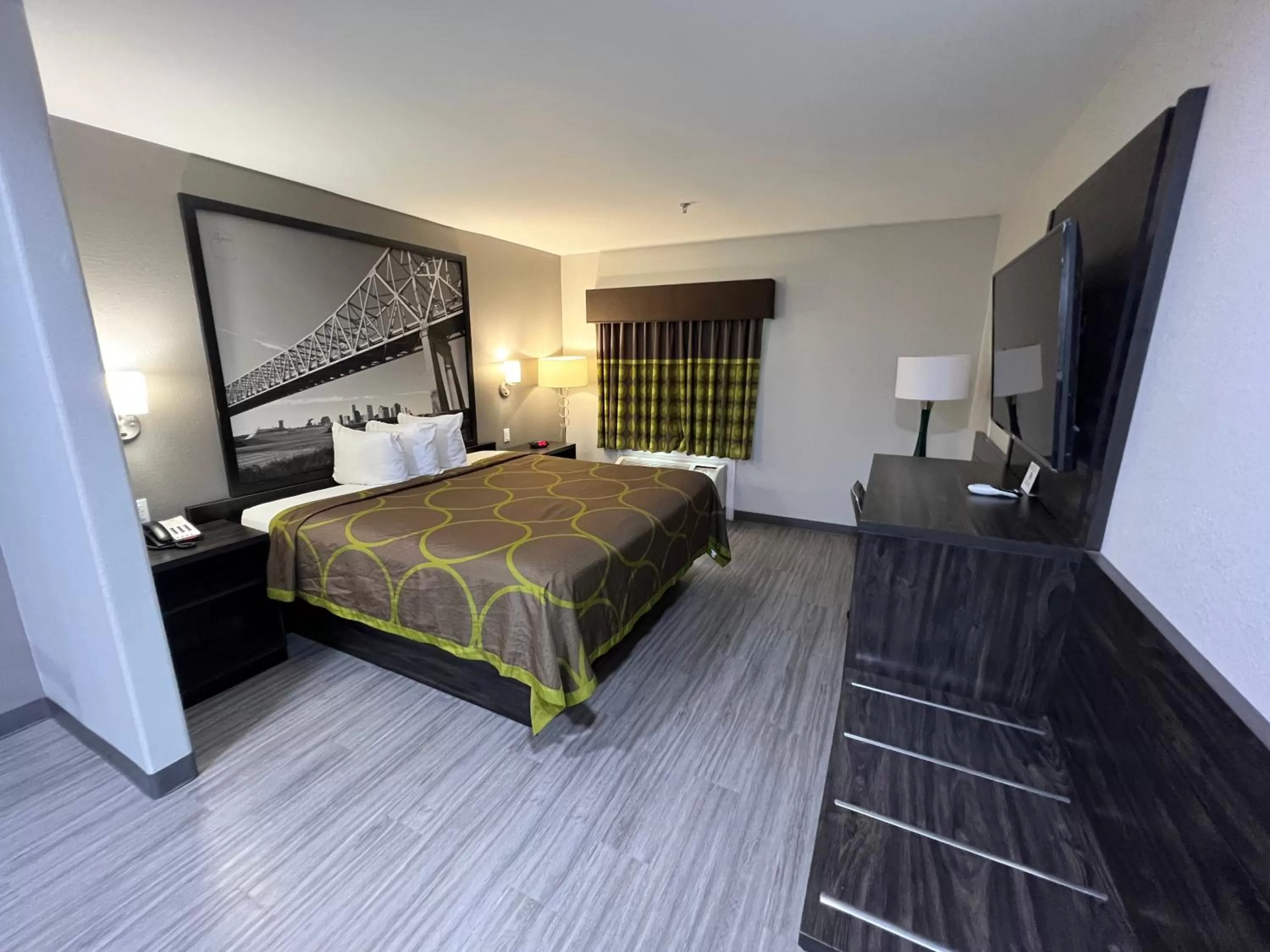 King Studio Suite - Non Smoking Â  in Super 8 by Wyndham Lake Charles/Sulphur