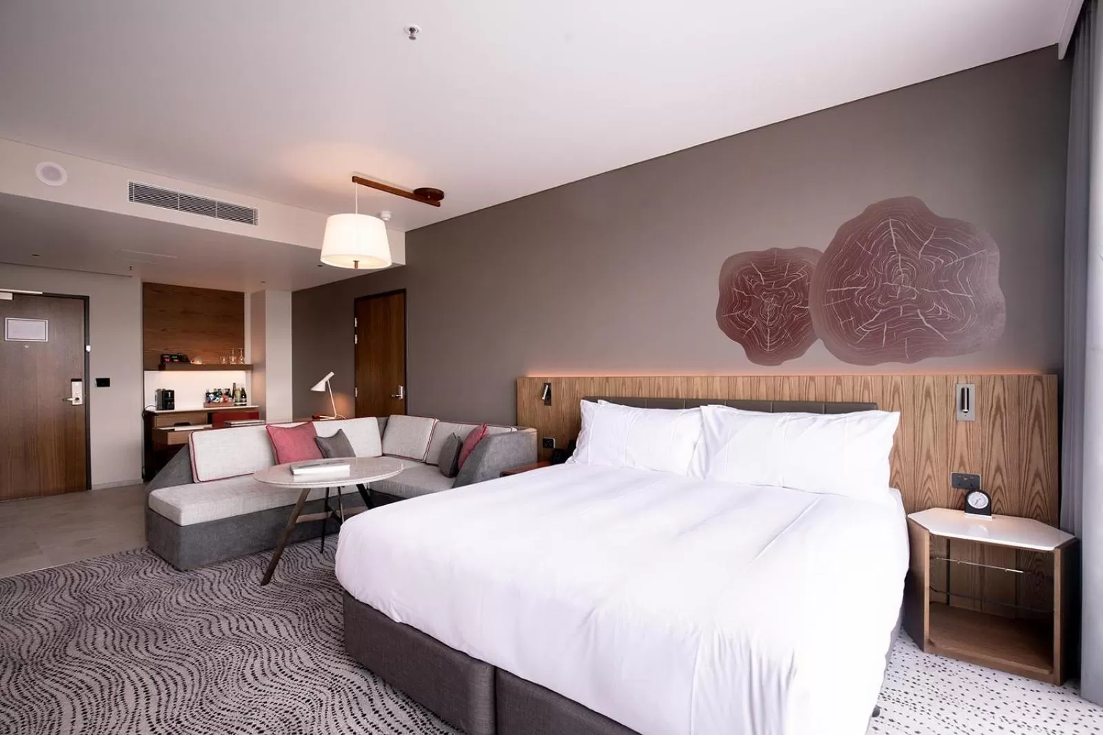 Junior King Suite with City View in Crowne Plaza Hobart by IHG