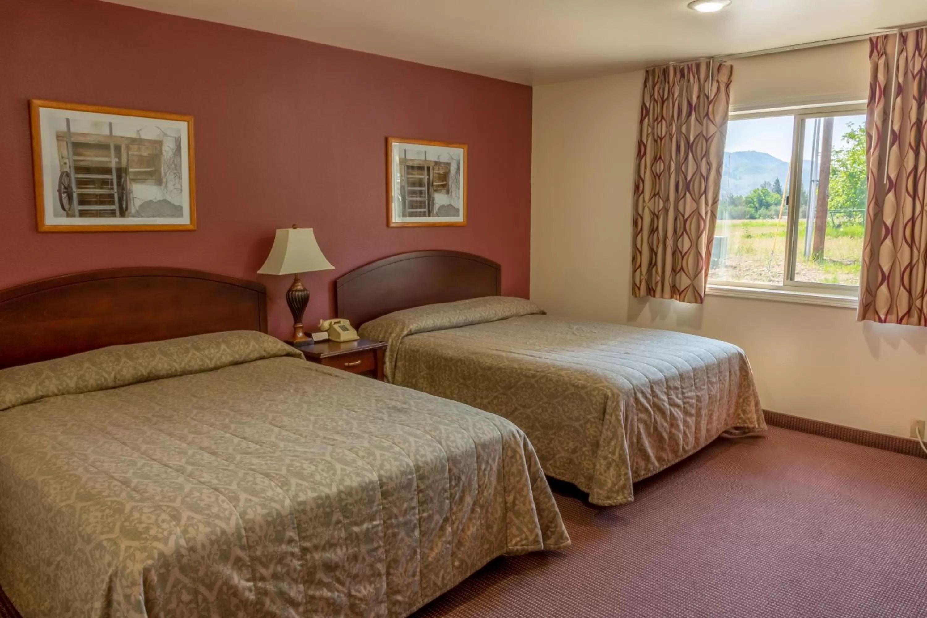 Classic Room with Two Queen Beds - Pet Friendly in AbbyCreek Inn