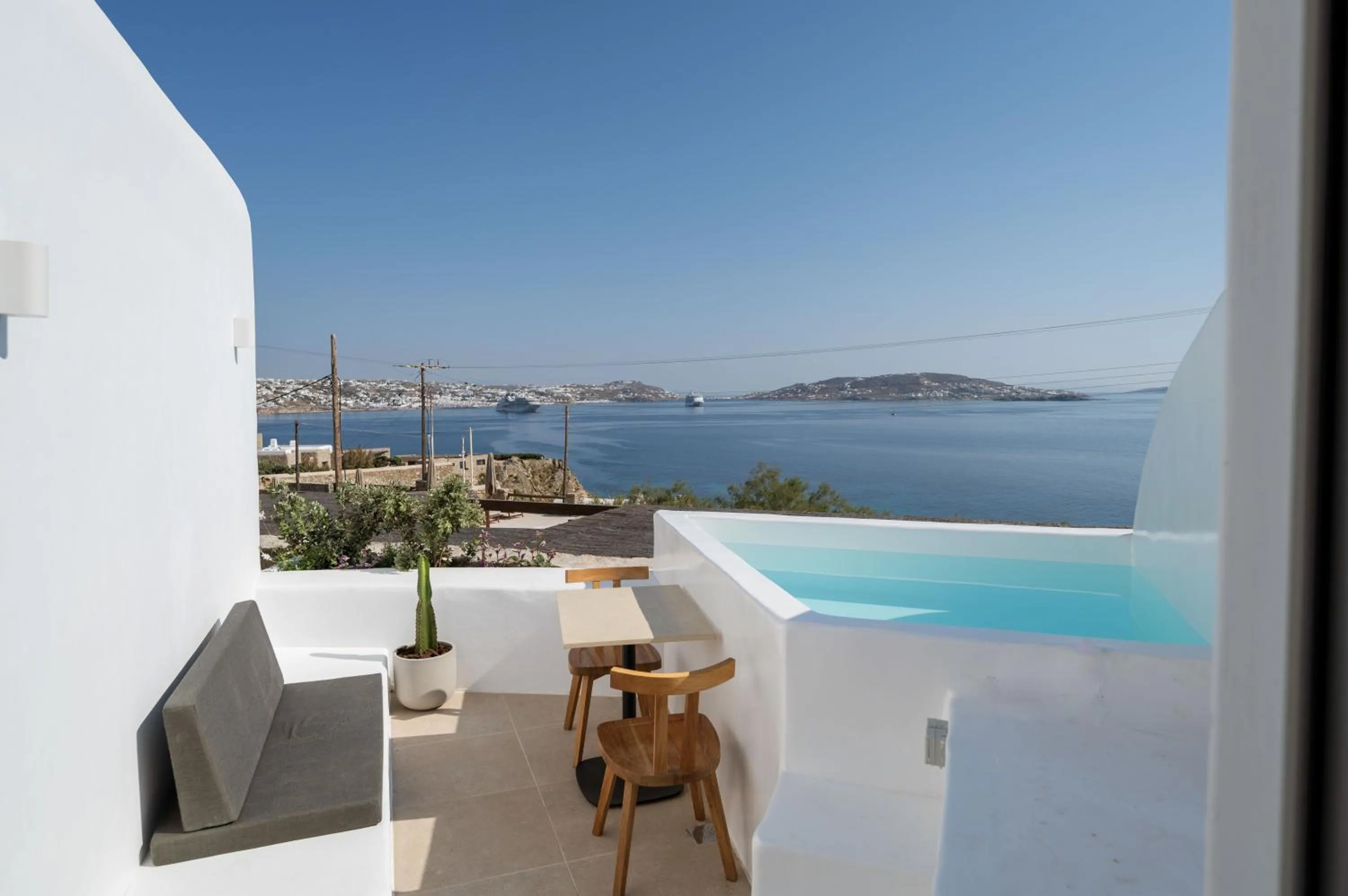 Front Sea View Suite with outdoor mini plunge pool in Rocabella Mykonos Hotel