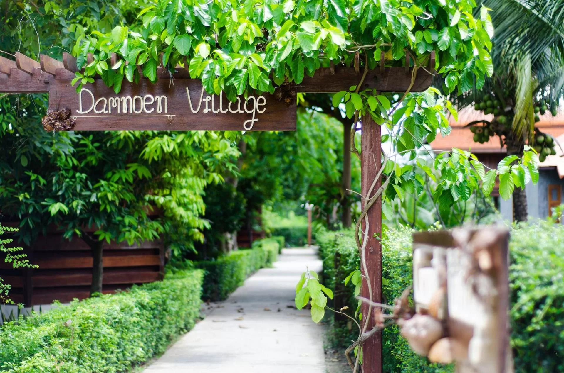 One-Bedroom Villa in Maikaew Damnoen Resort