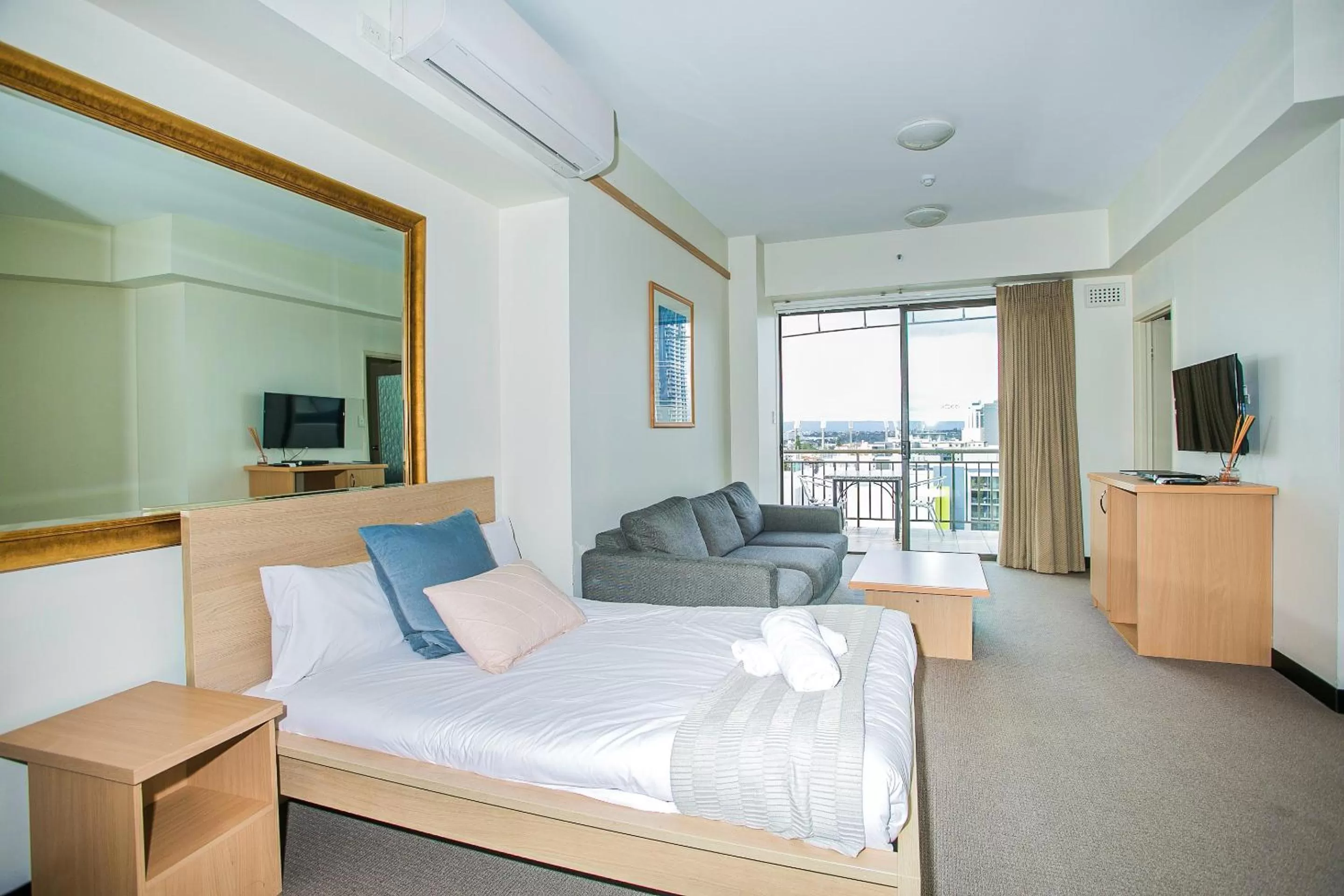 Bed in All Suites Perth