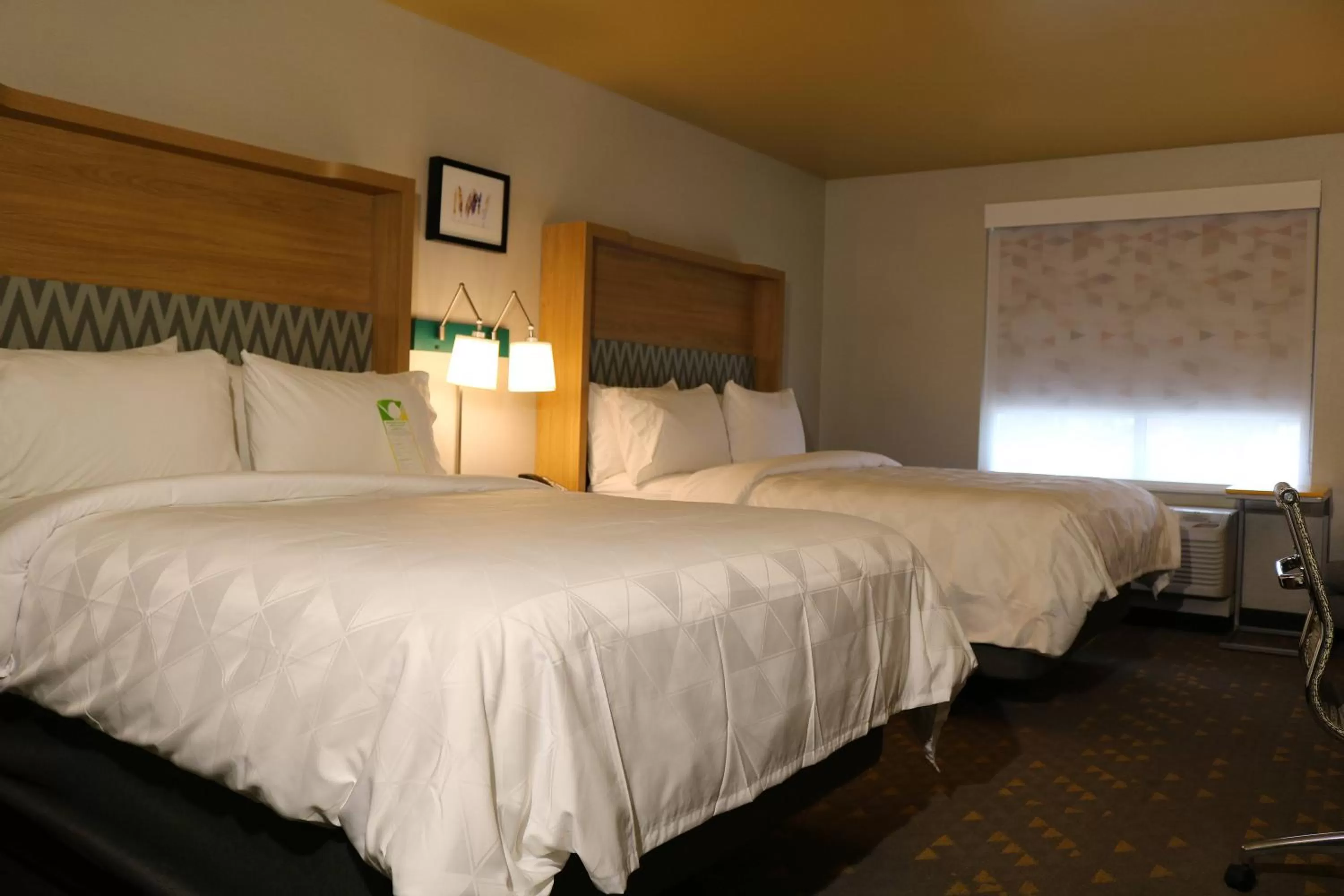 Queen Room with Two Queen Beds - Mobility Access Tub/Non-Smoking in Holiday Inn - Jonesboro by IHG