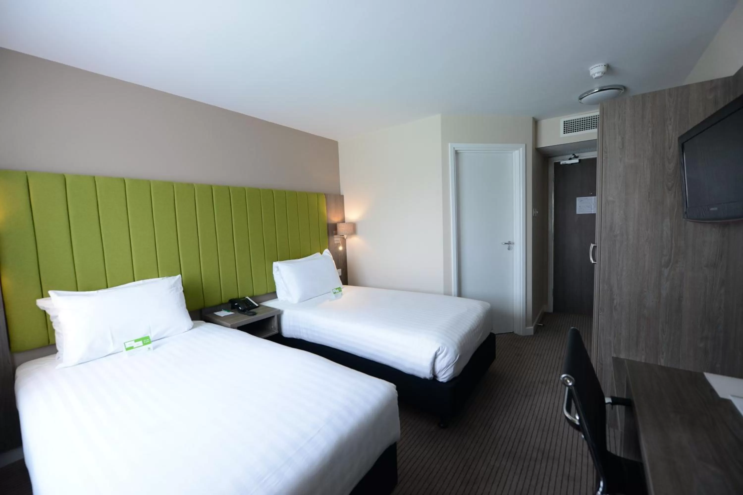 Standard Room with Two Single Beds in Holiday Inn Wolverhampton - Racecourse by IHG