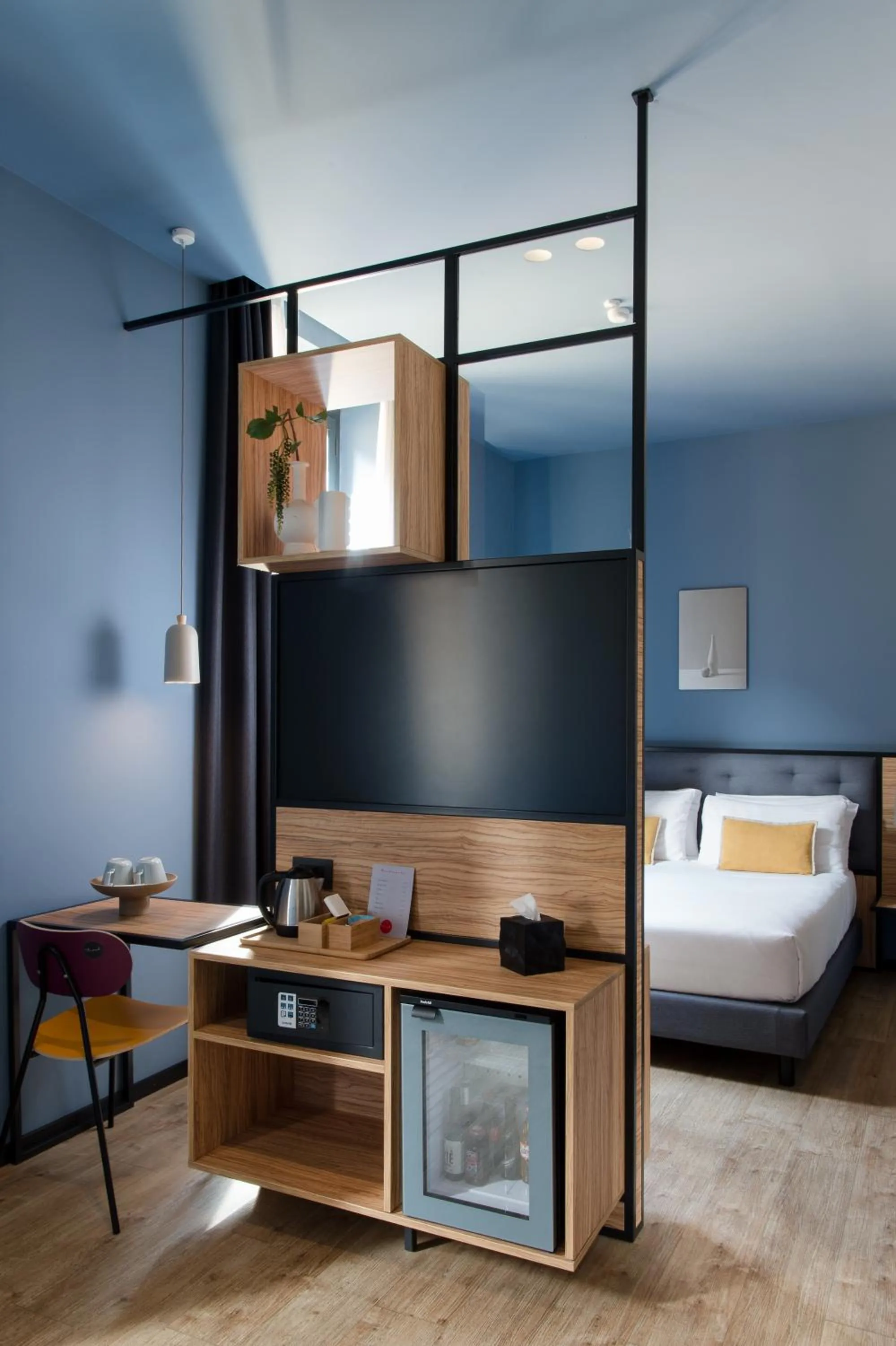 Deluxe Junior Suite in The Poet Hotel