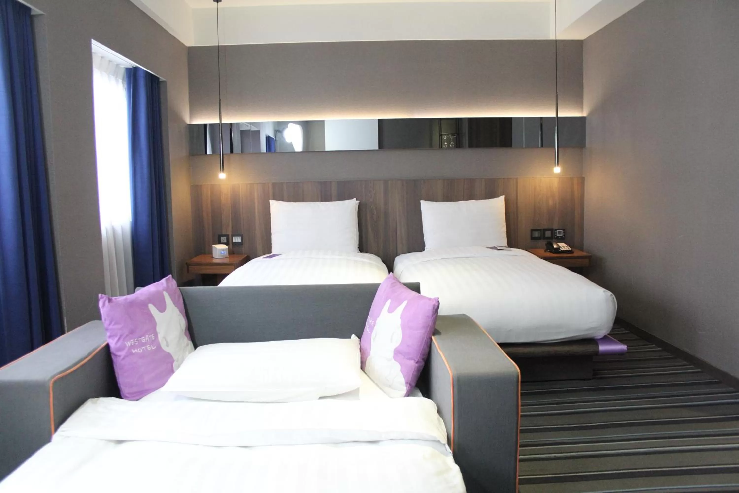 Grand Suite with 2 Single Beds & 1 Sofa Bed in WESTGATE Hotel