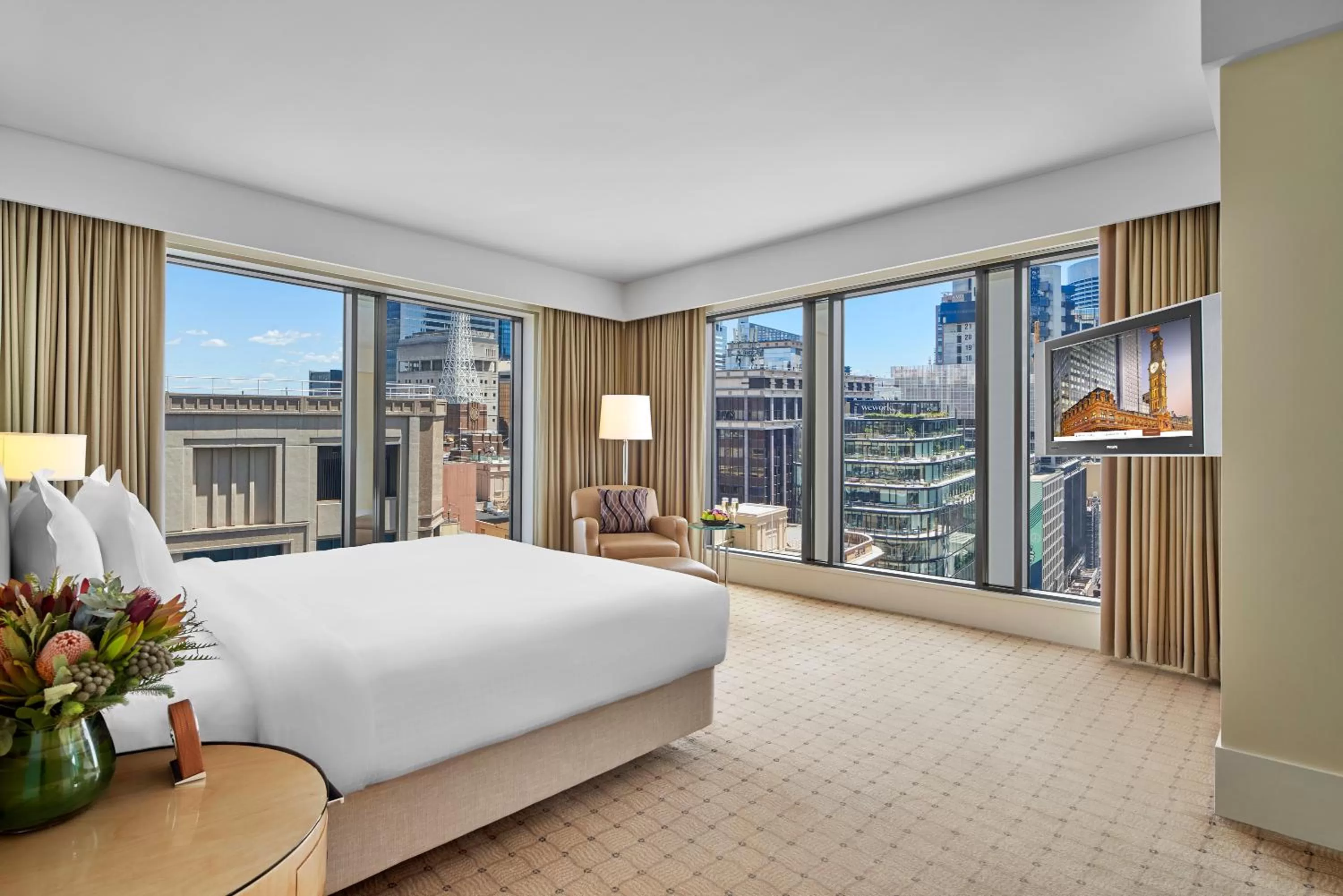 Deluxe King Suite - Club Access in The Fullerton Hotel Sydney