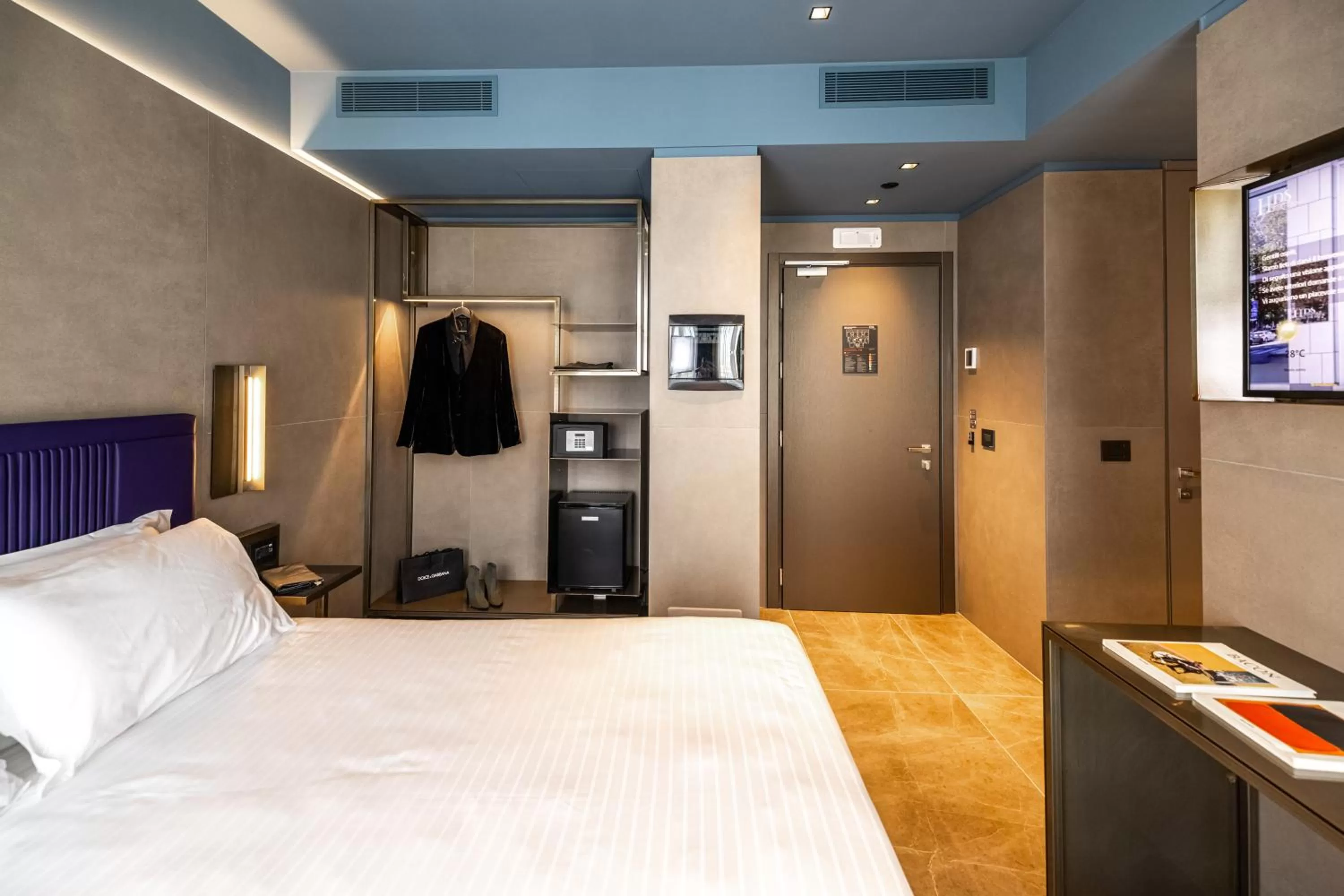 Double Room with Balcony and View in HD8 Hotel Milano