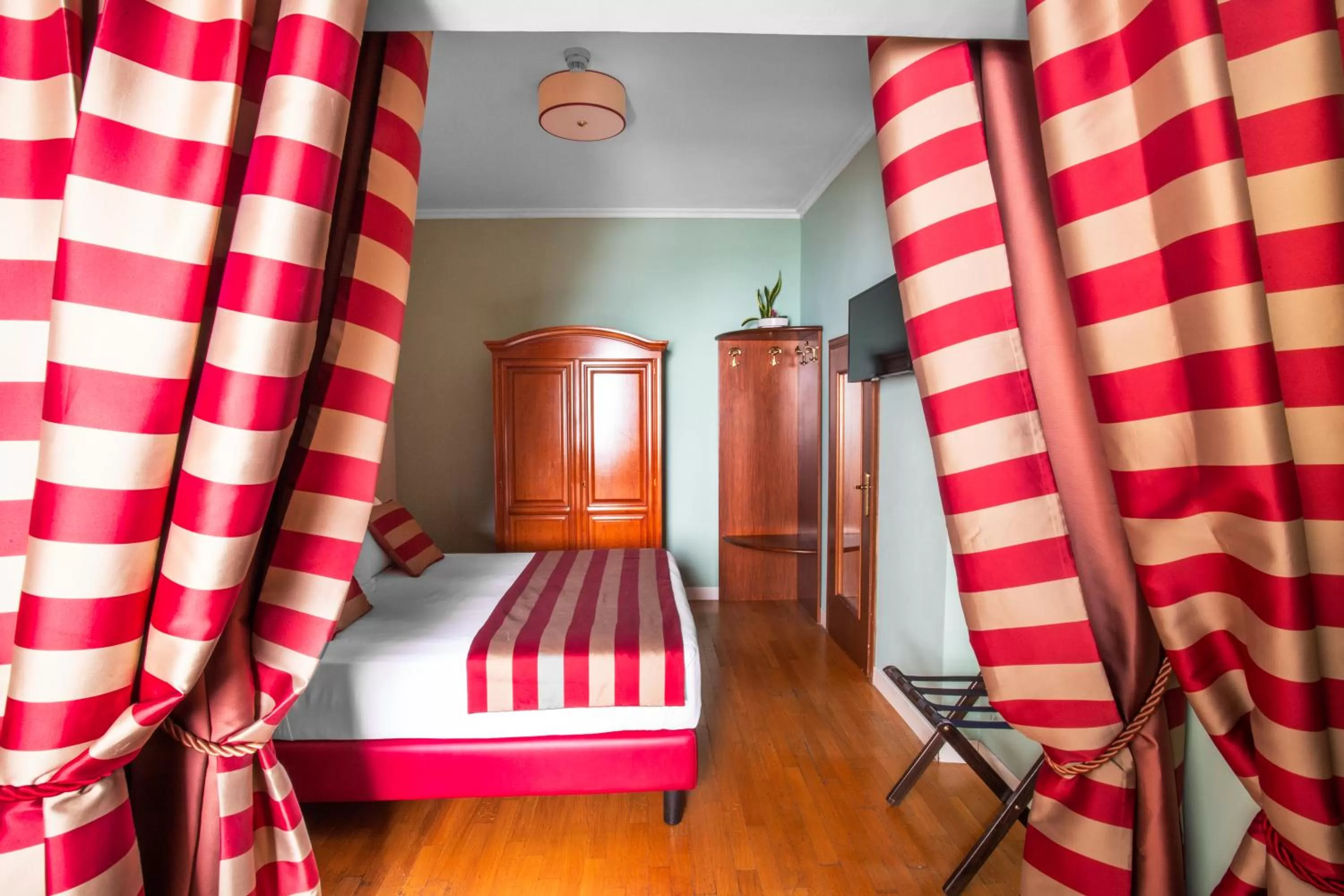 Superior Double Room in Hotel Piazza Di Spagna