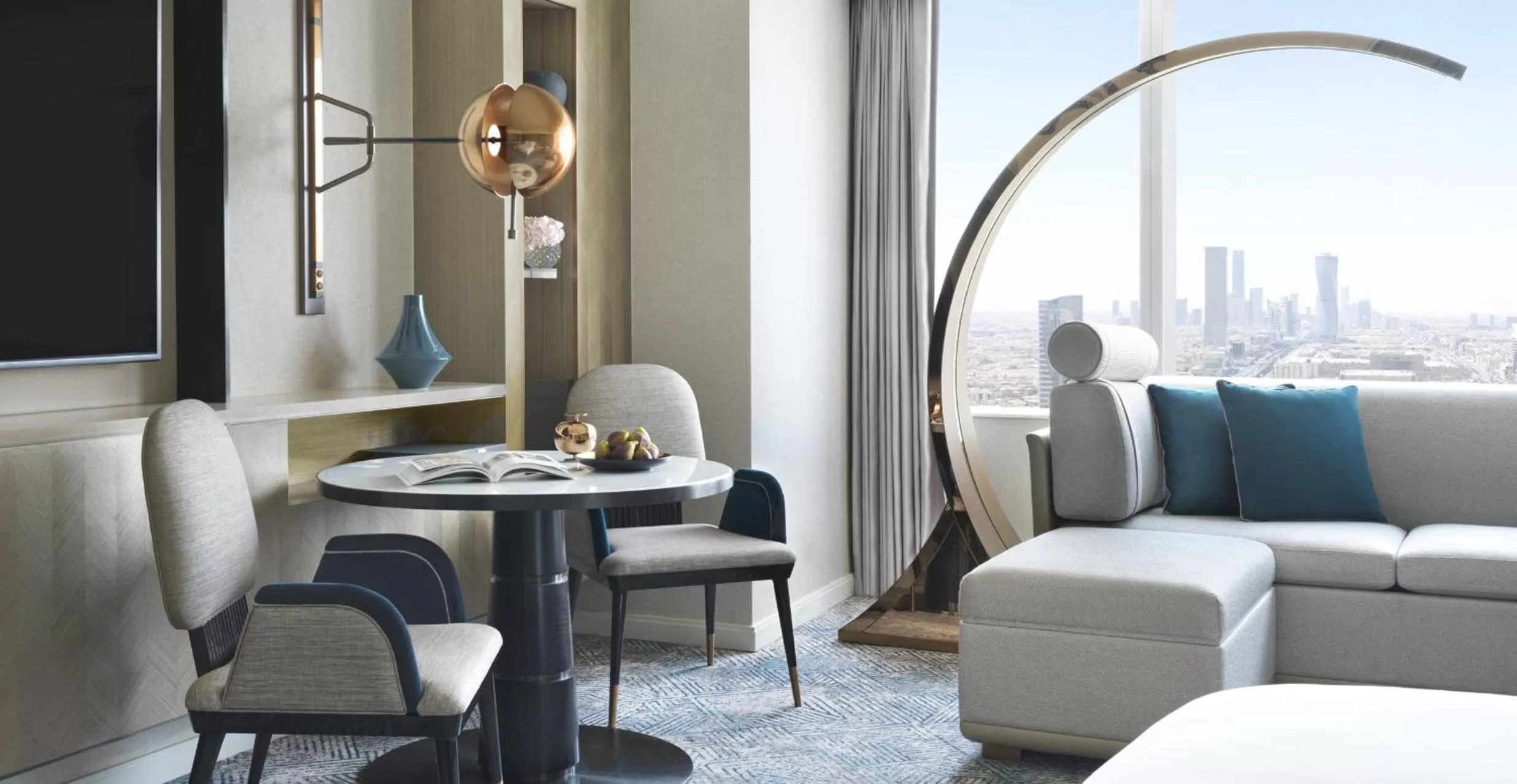 Deluxe Room King  Bed  in Four Seasons Hotel Riyadh