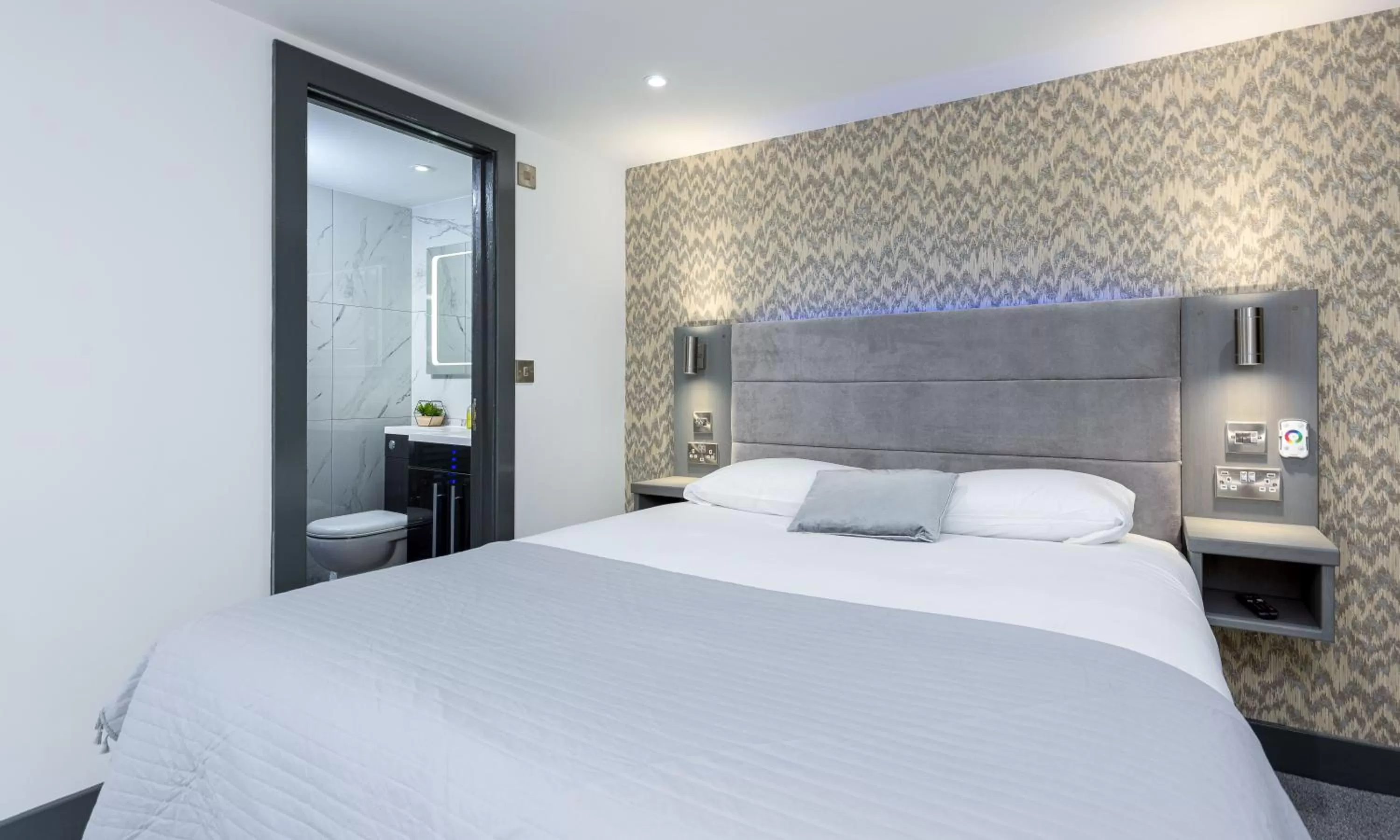 Deluxe King Room in The Stanley Hotel