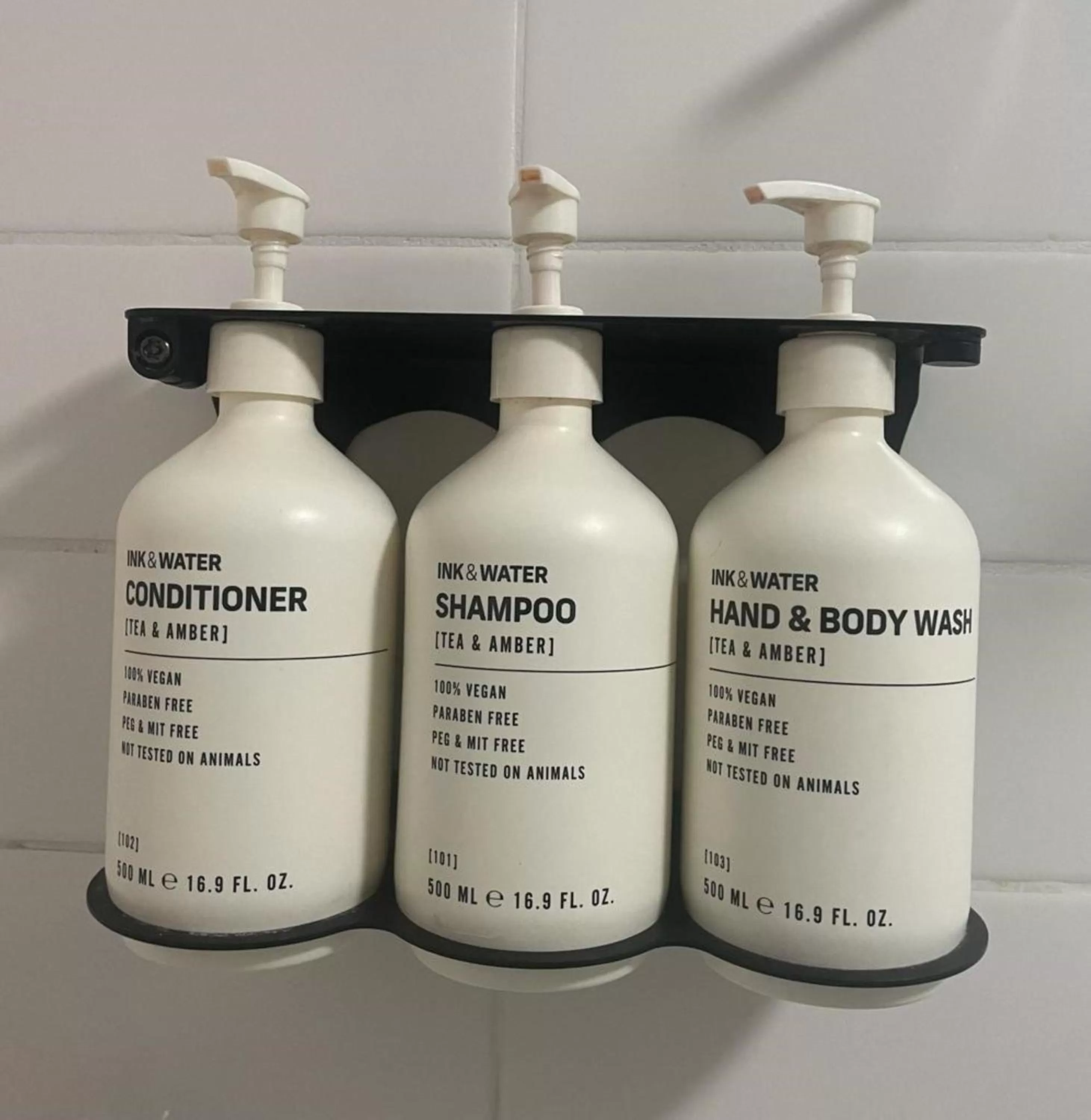 Superior Queen Room with Single Bed in ibis Styles Canberra Tall Trees