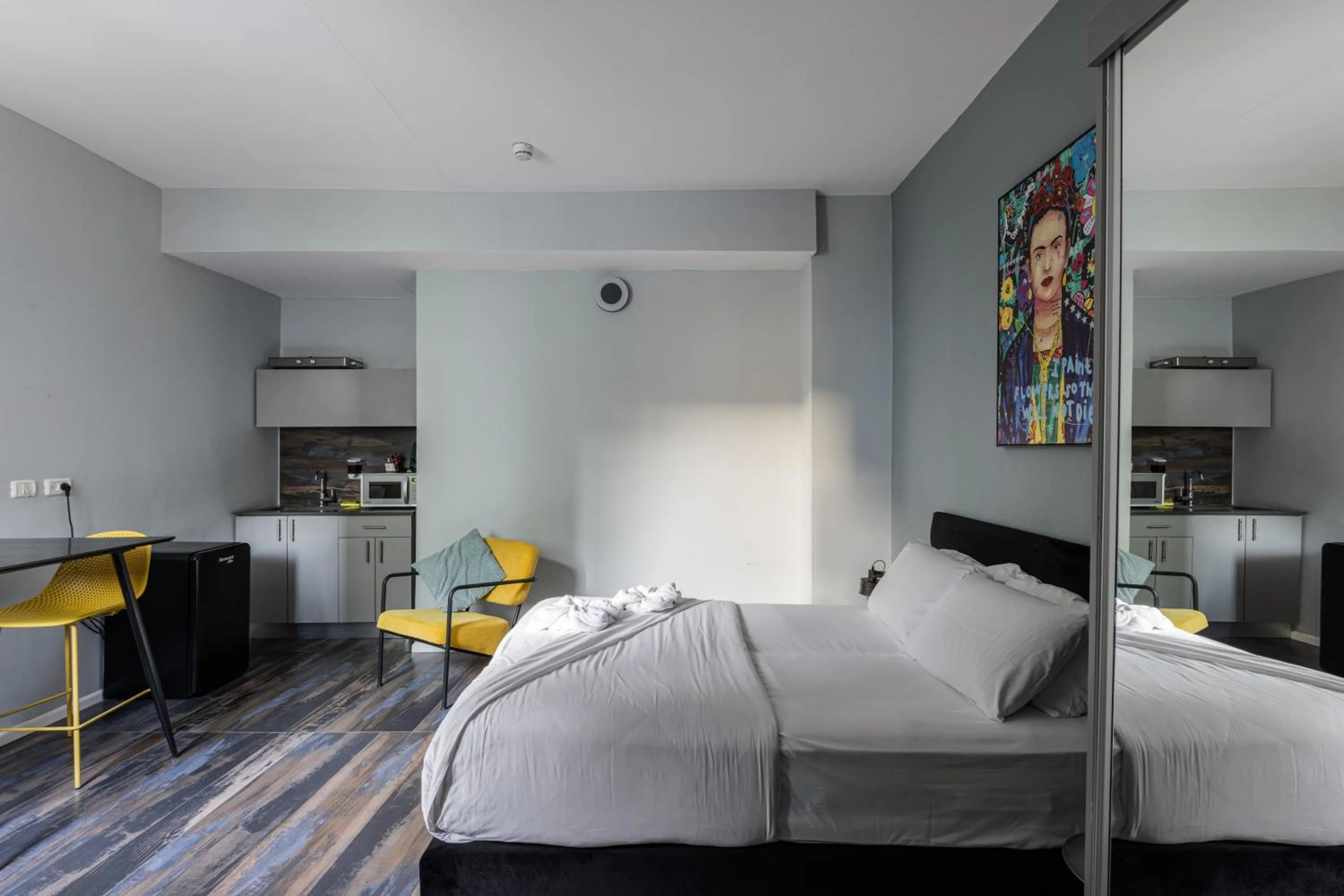 Deluxe Studio with Kitchenette in Liber Tel Aviv Sea Shore Suites BY RAPHAEL HOTELS