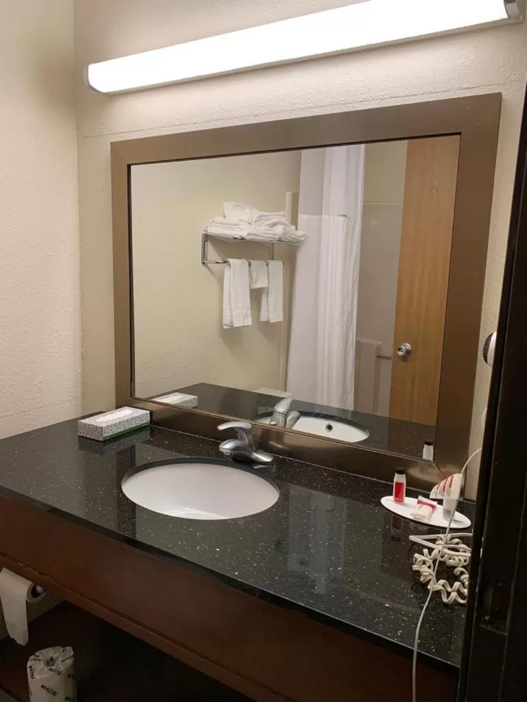 Queen Room with Two Queen Beds - Non-Smoking in Days Inn by Wyndham Topeka