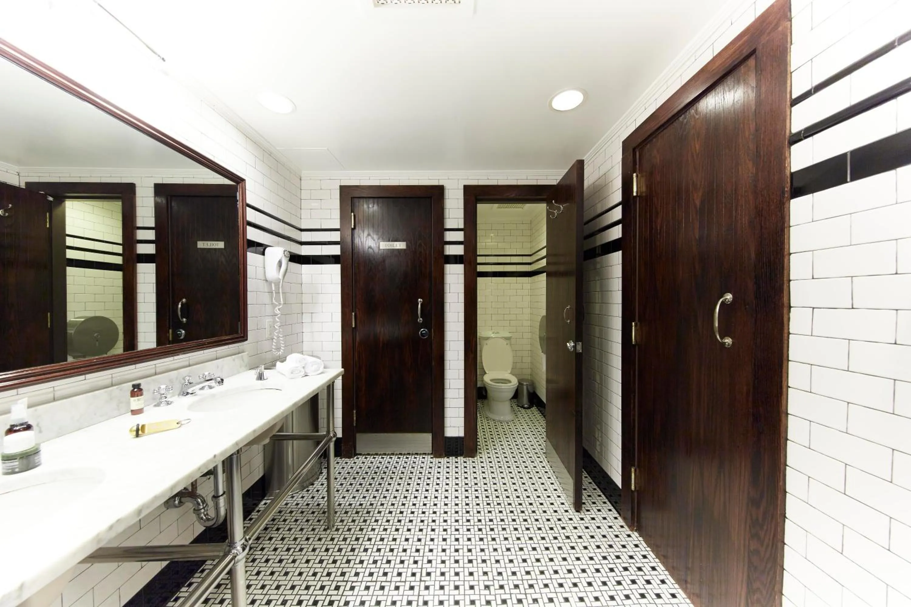 Bunk Bed Cabin with shared bathroom in The Jane Hotel