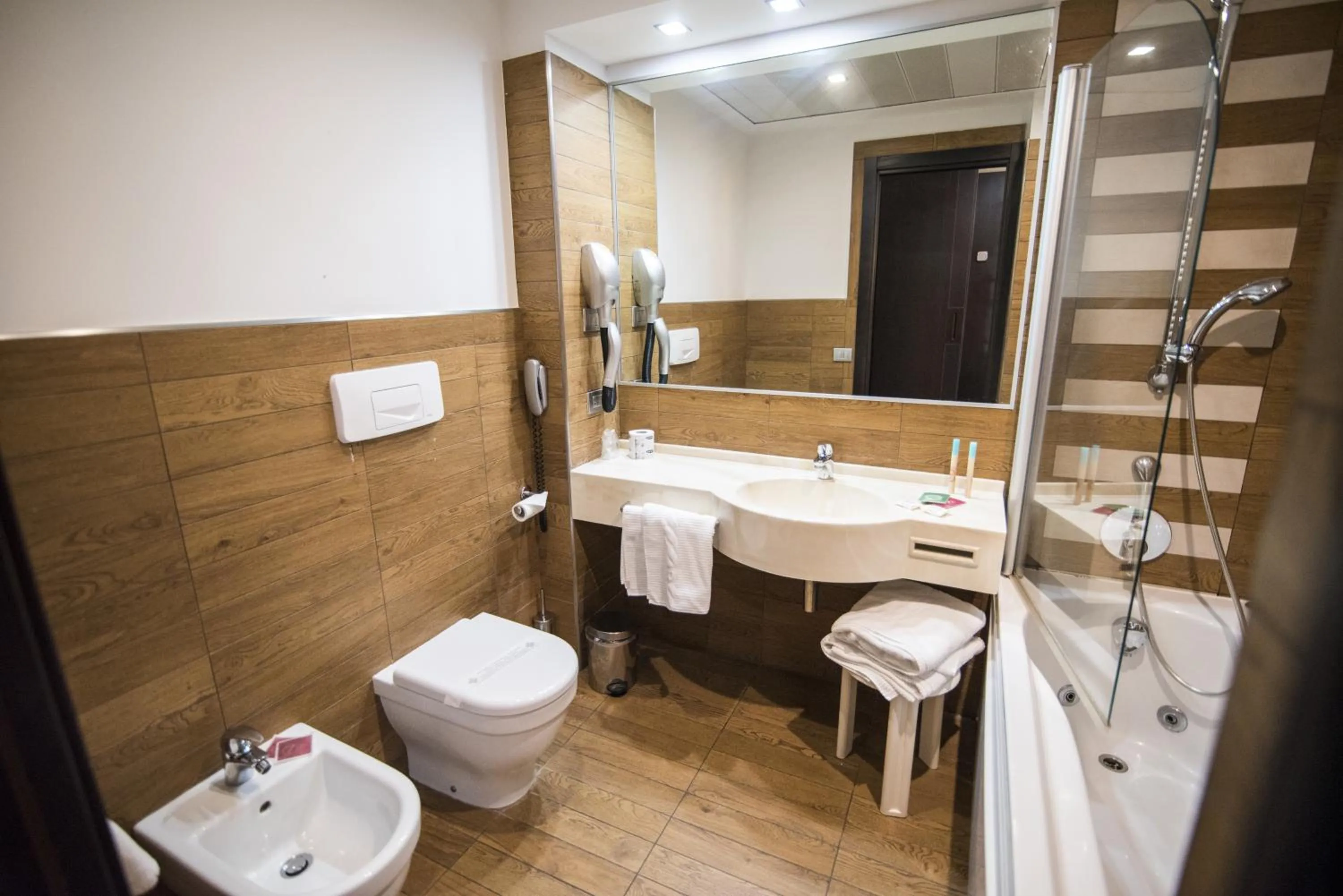 Comfort Double Room in E' Hotel