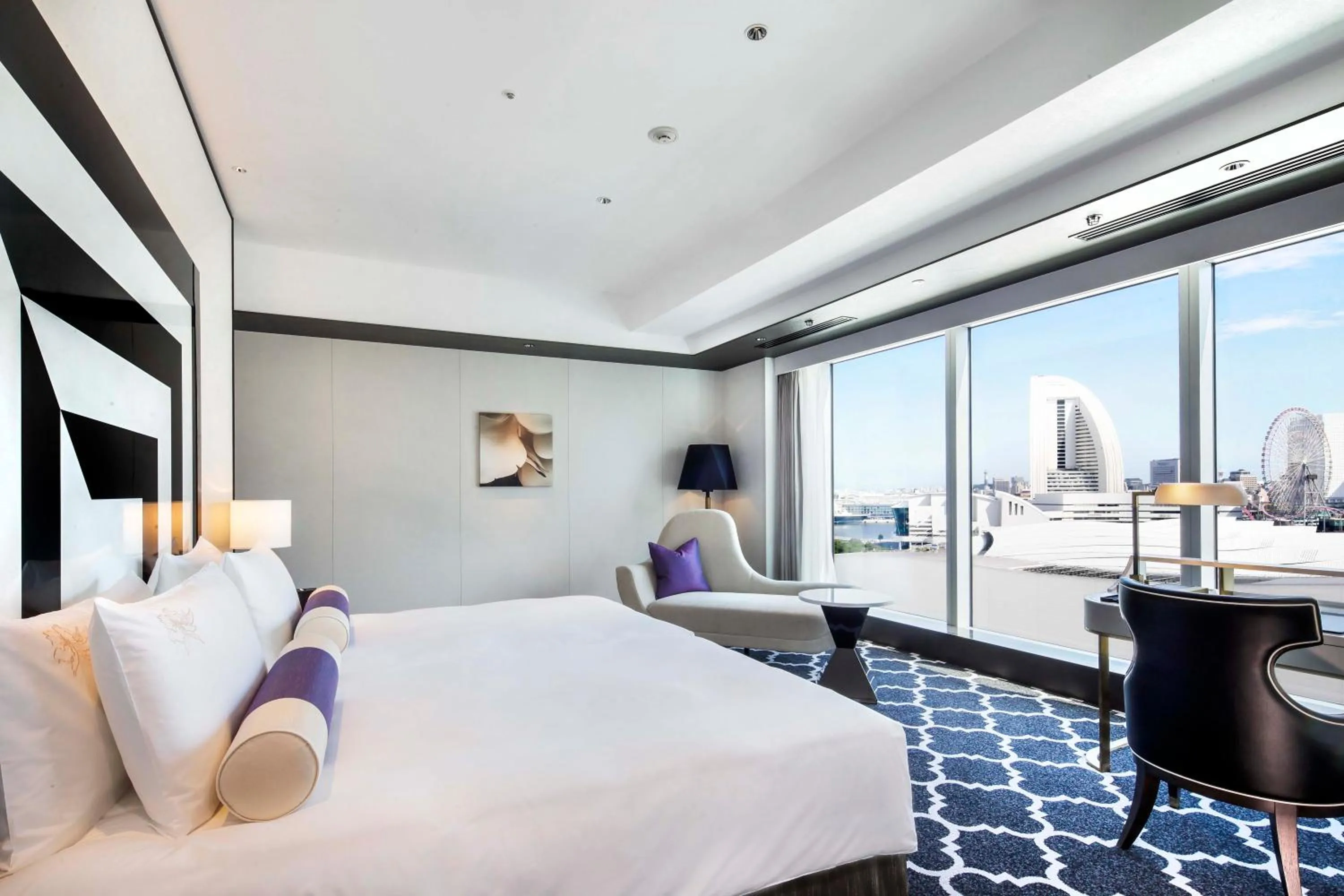 【Short Stay】The Kahala Grand Harbor View King (19:00 Check in) in The Kahala Hotel & Resort Yokohama