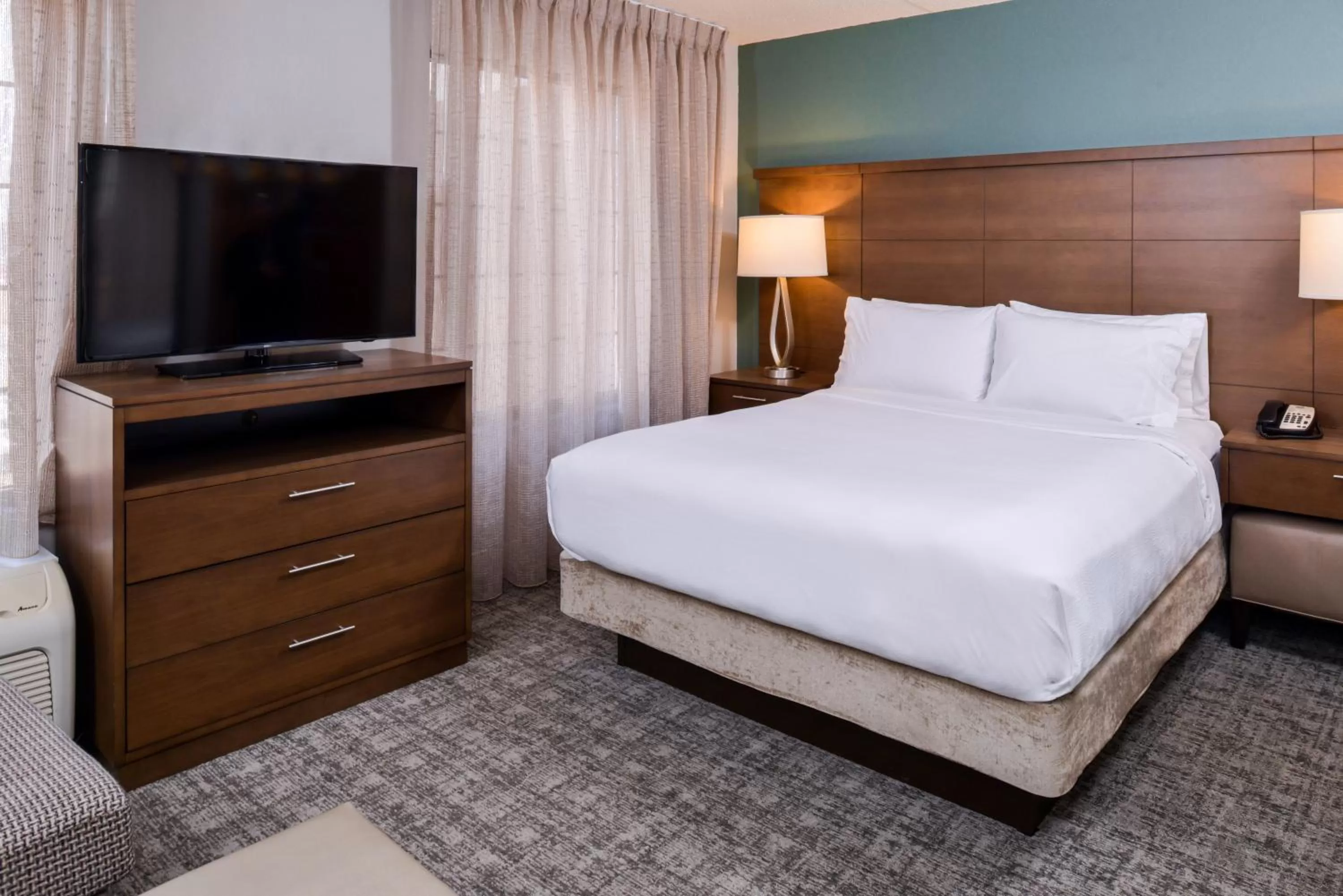 Studio Queen Suite in Staybridge Suites Indianapolis Downtown-Convention Center by IHG