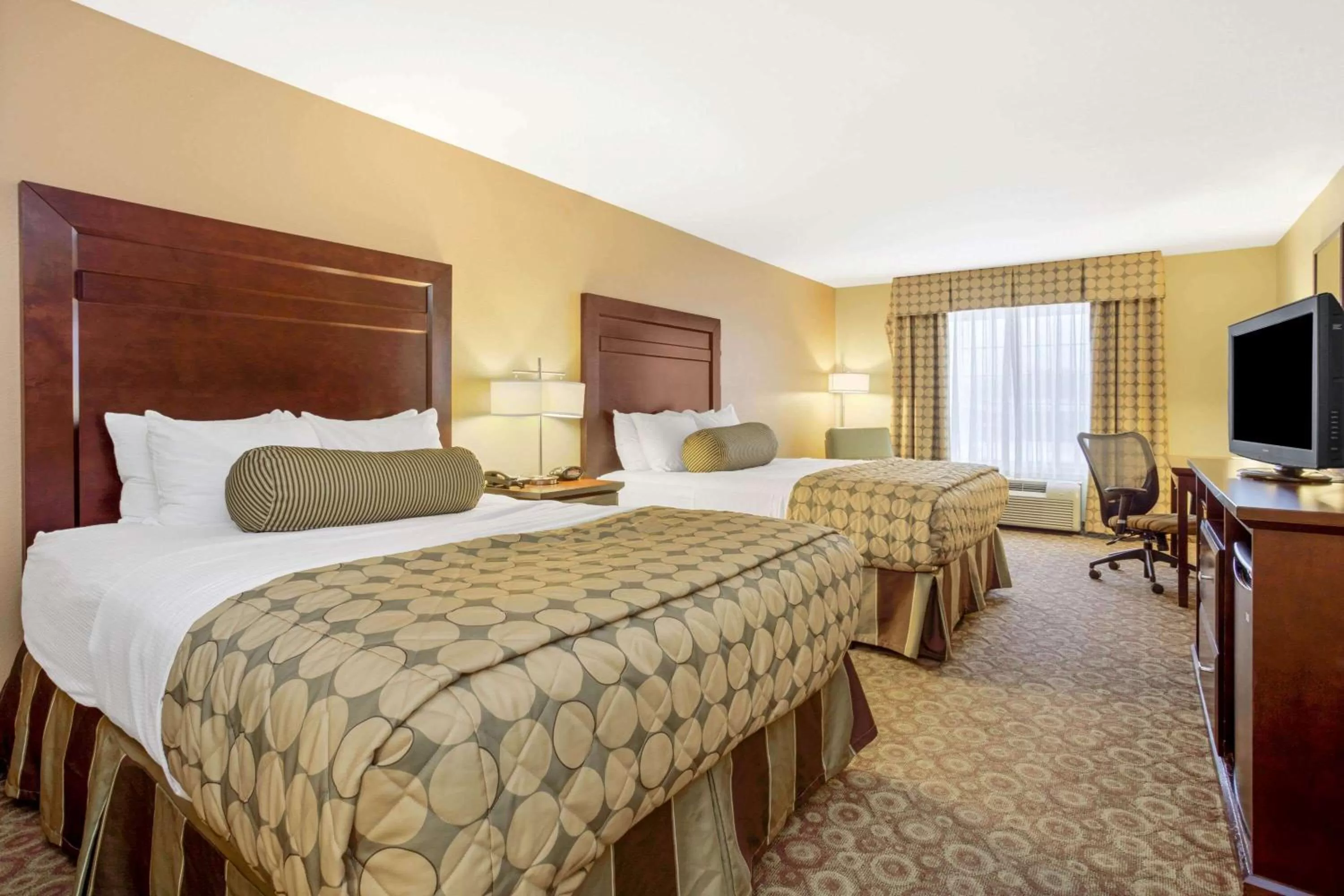 Suite with Two Queen Beds - Non-Smoking in La Quinta by Wyndham Dickinson