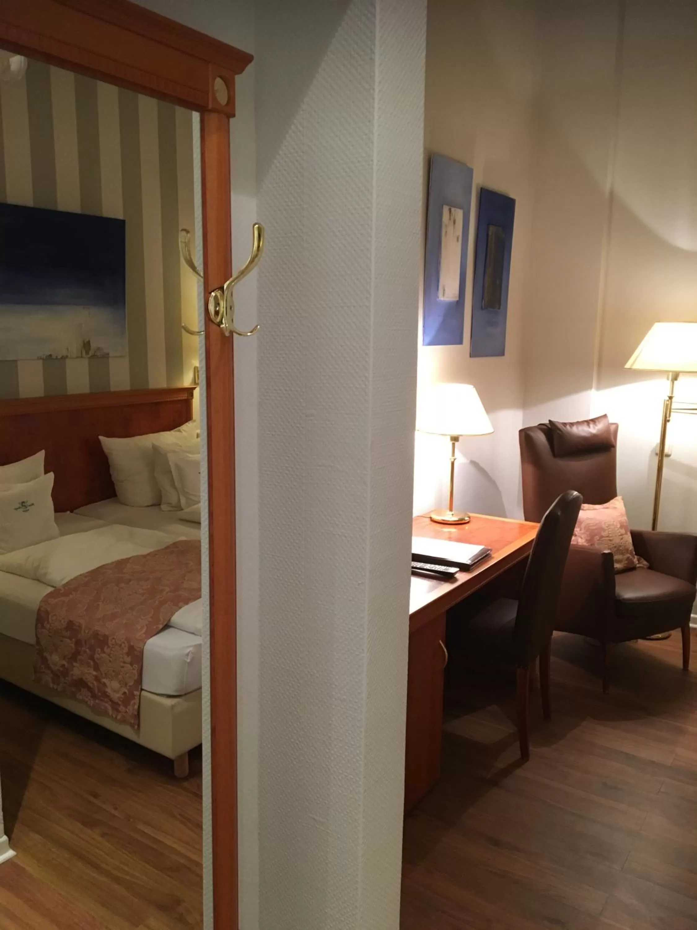 Double Room in Budget by Hotel Savoy Hannover