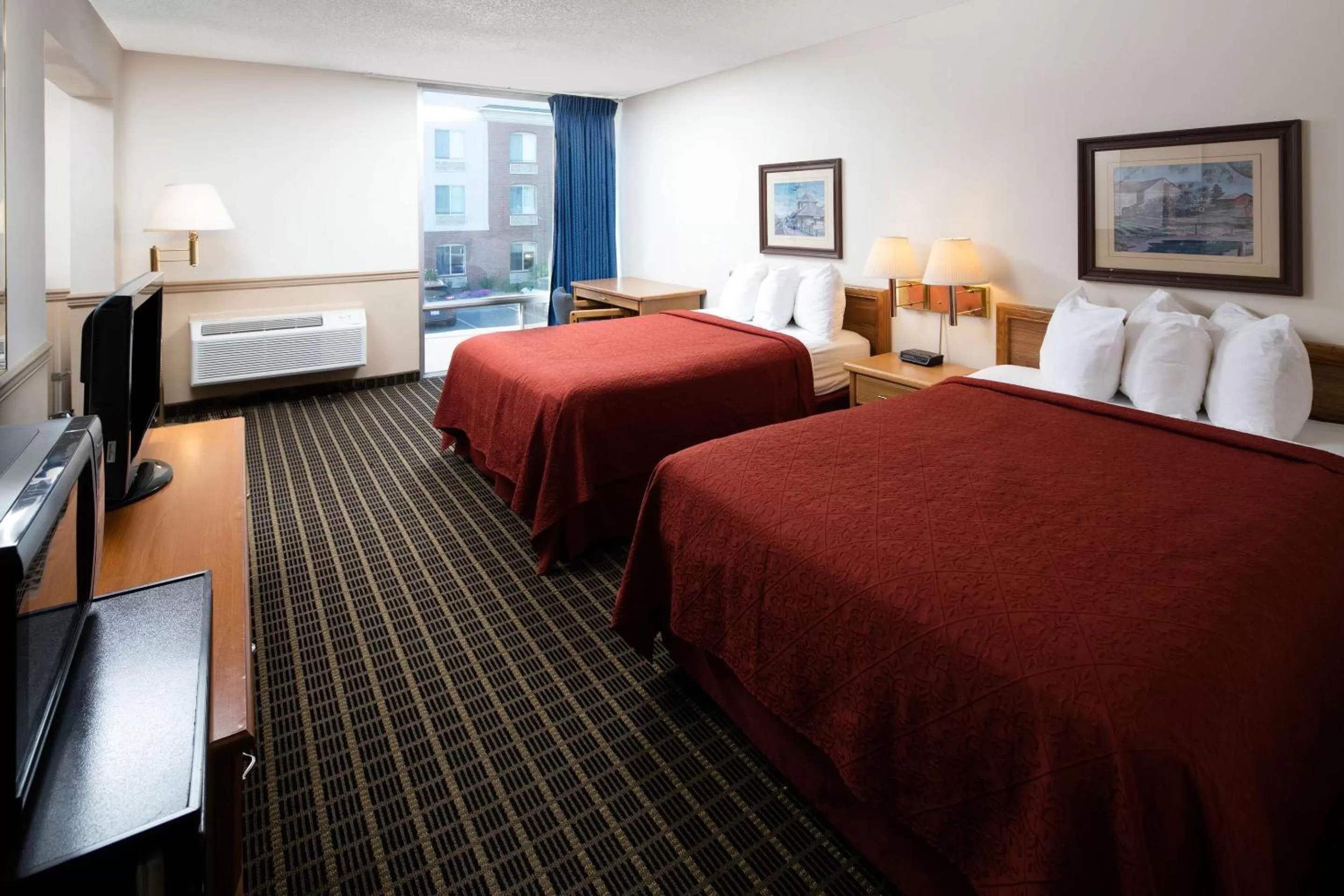  Double Room with Two Double Beds - Disability Access in Red Lion Hotel Ellensburg
