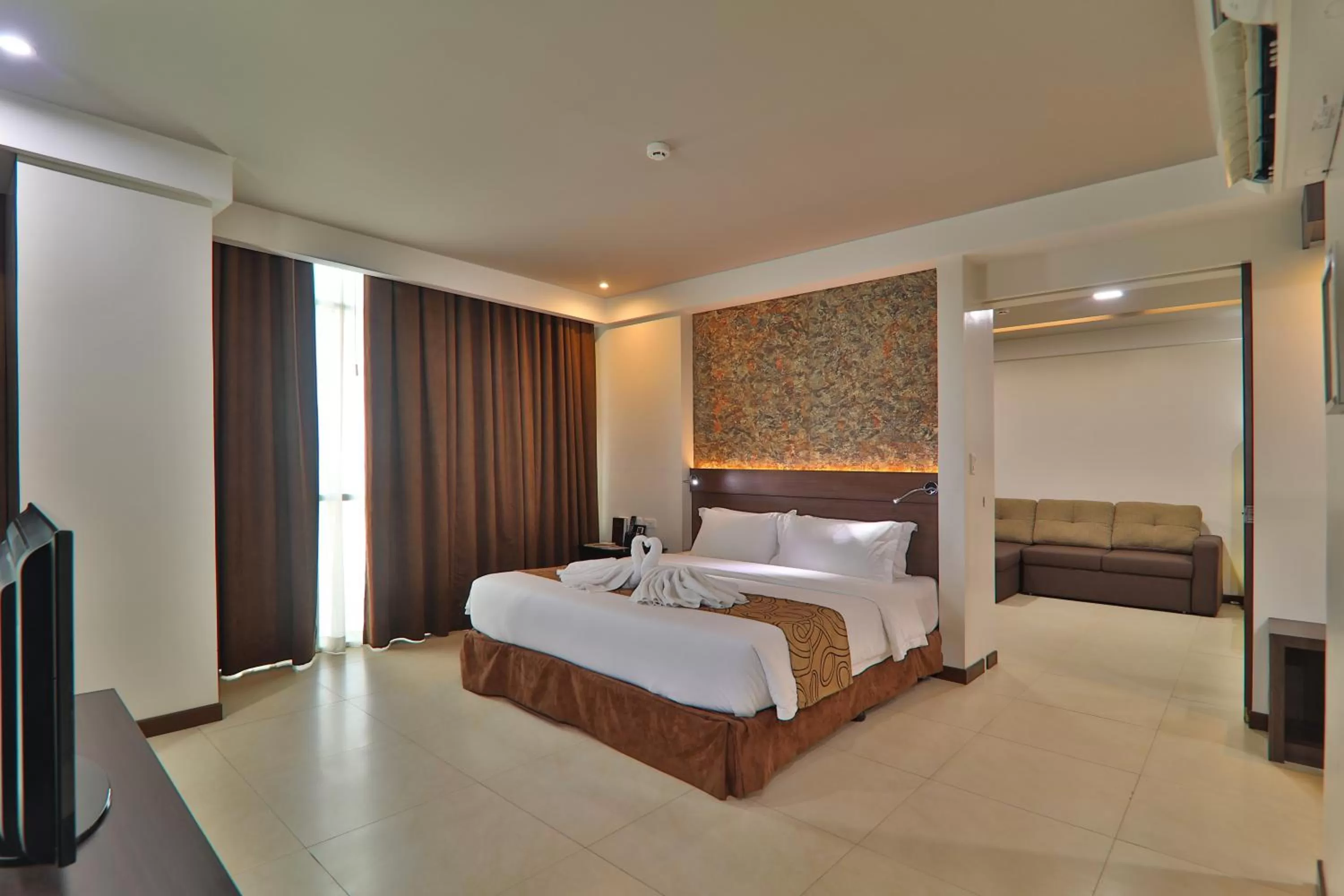 Suite in Kew Hotel Tagbilaran