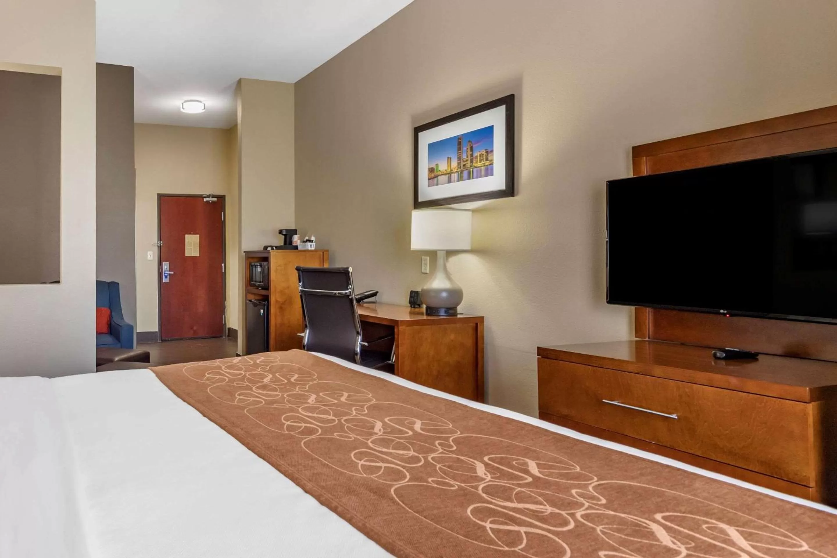 King Suite - Accessible/Non-Smoking in Comfort Suites Near Texas A&M - Corpus Christi
