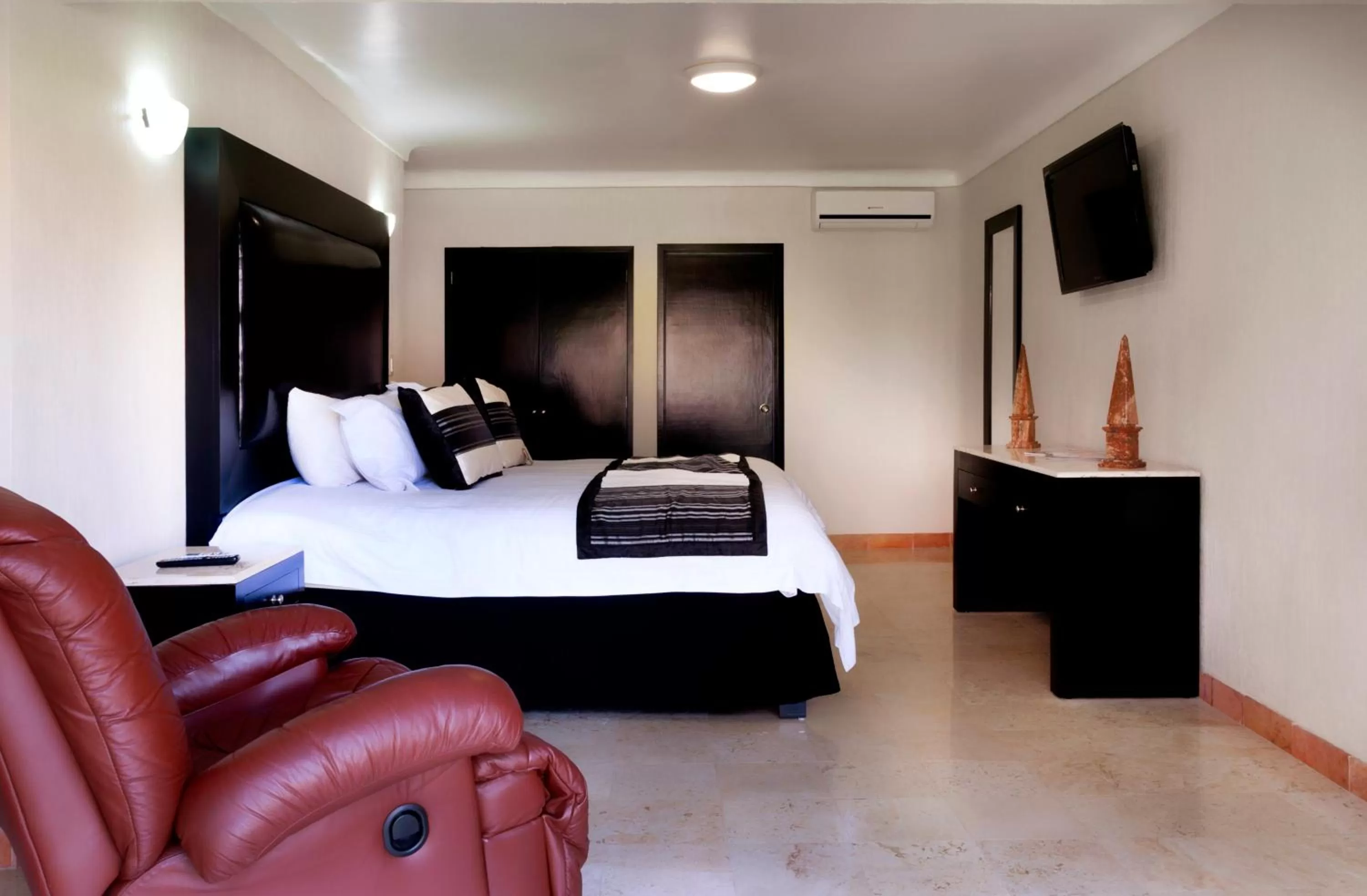 King Room in Real de Minas Poliforum