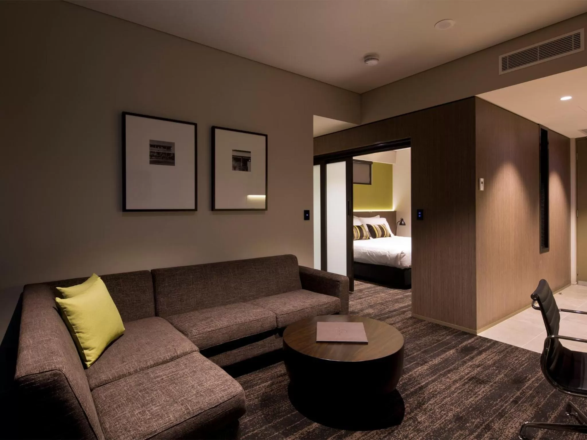 King Suite in The Glen Hotel and Suites