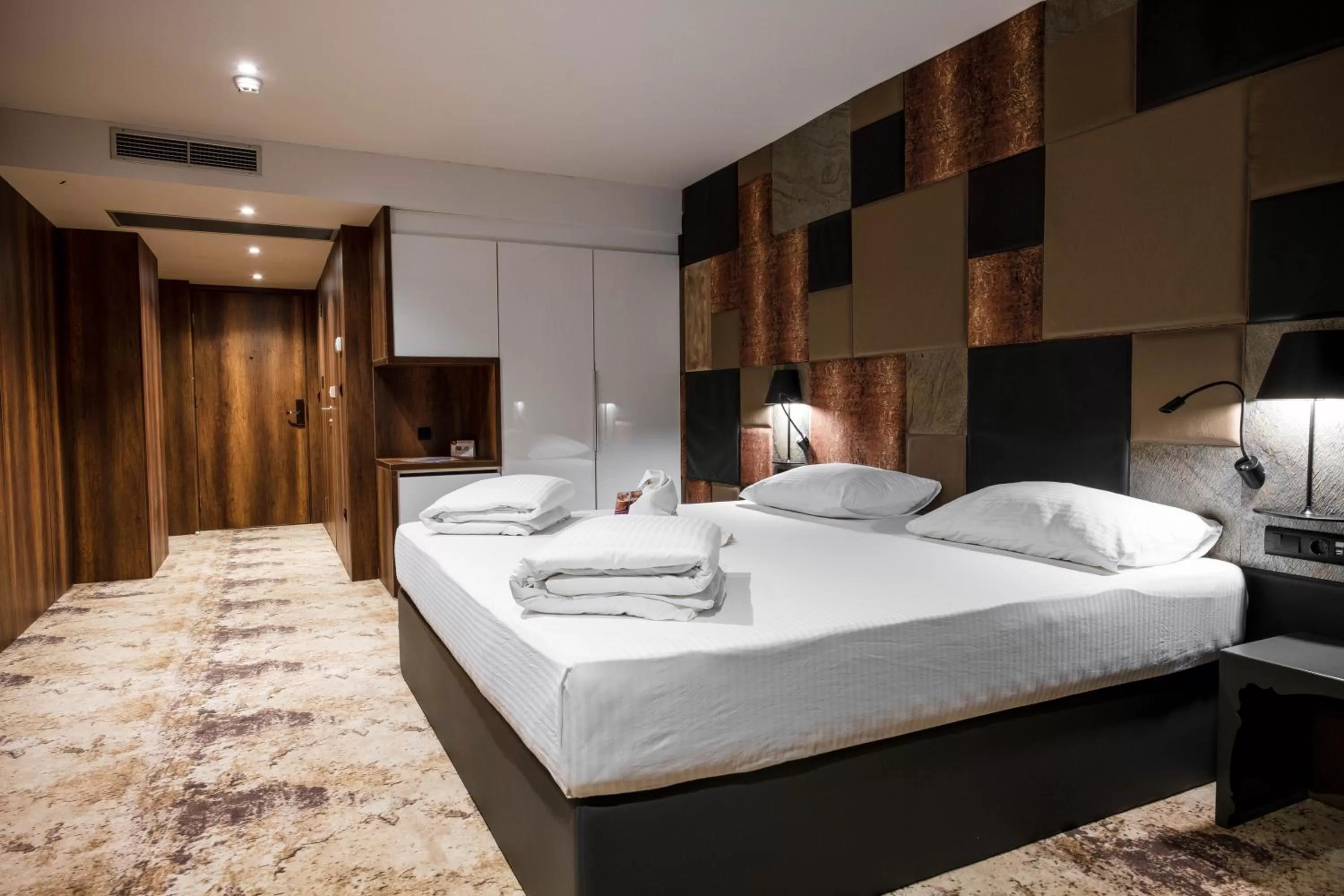 Deluxe Double Room in Hollywood Hotel