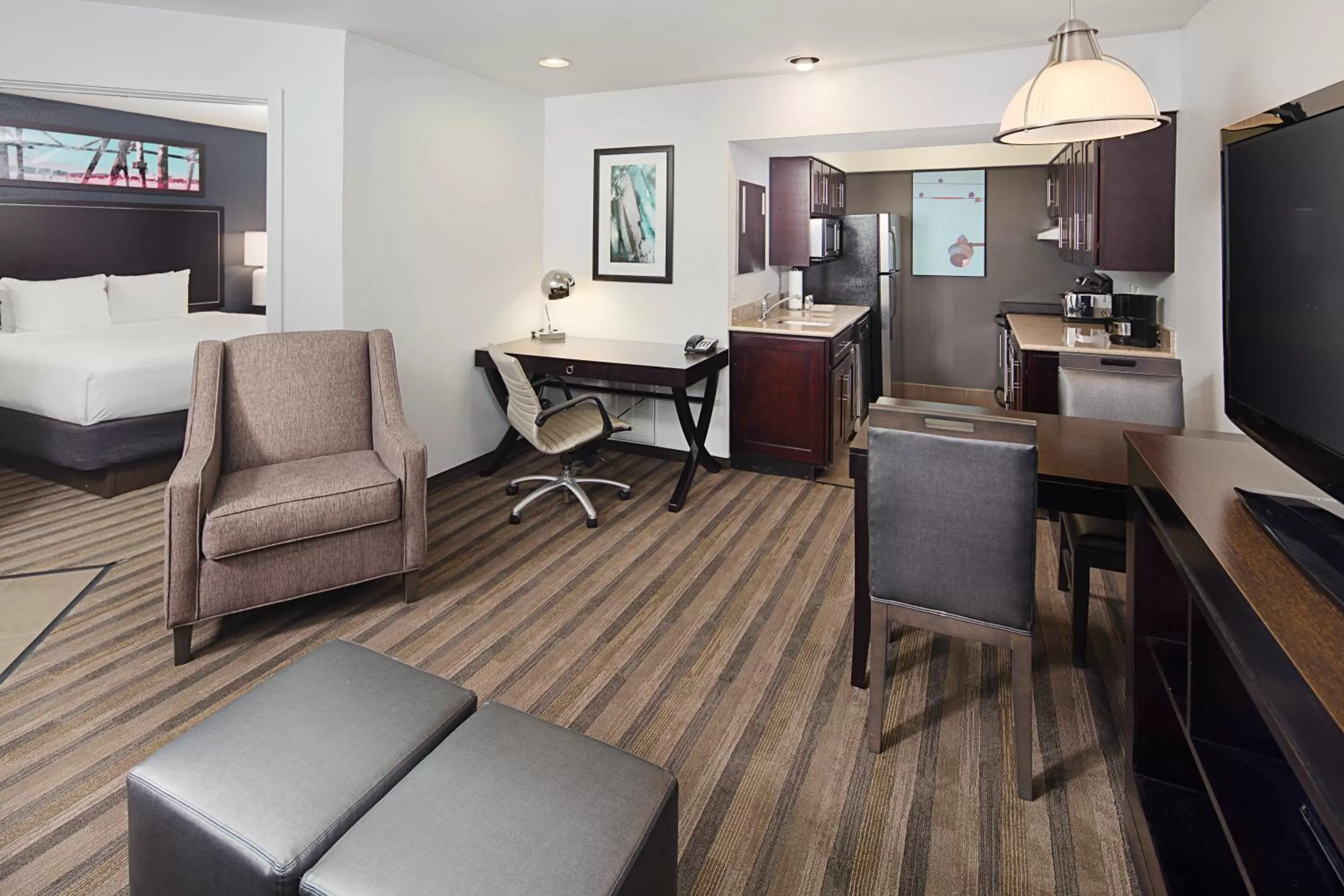 One-Bedroom King Suite in Hyatt House Dallas Las Colinas