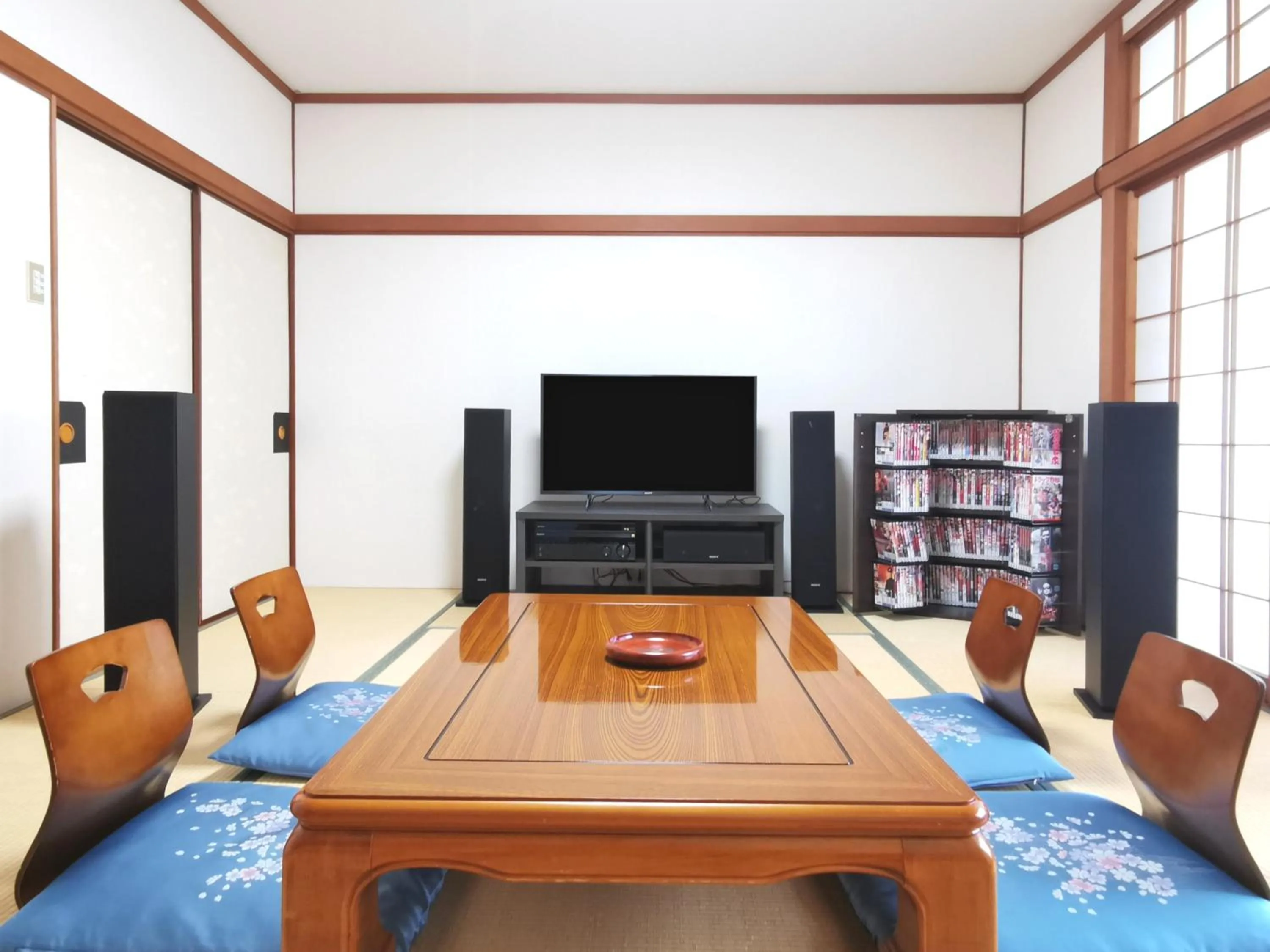 Japanese-Style Room Ski Slope View in Yuzawa Toei Hotel