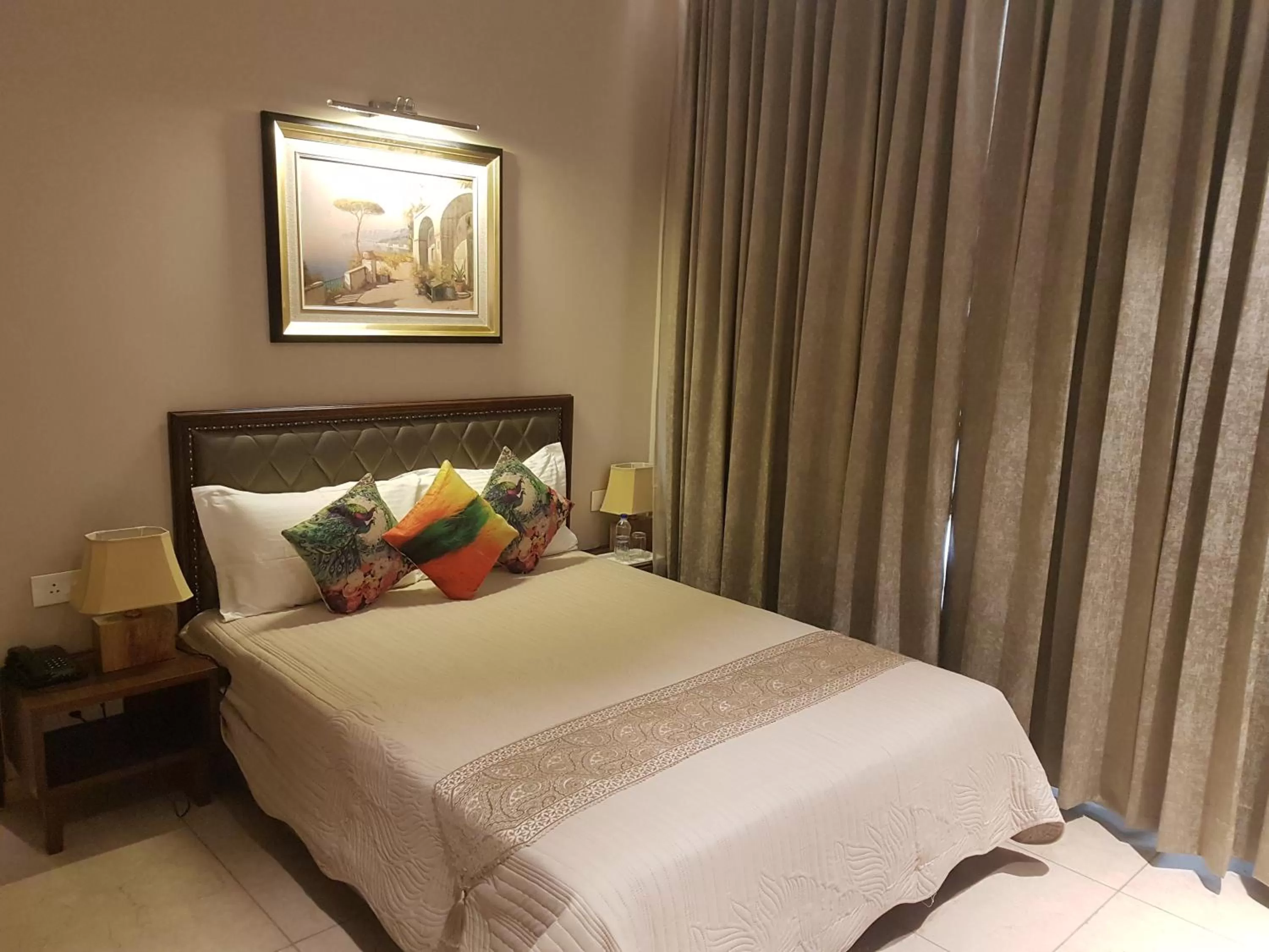 Deluxe Double Room in Hotel Kasauli Regency Stags Not Allowed