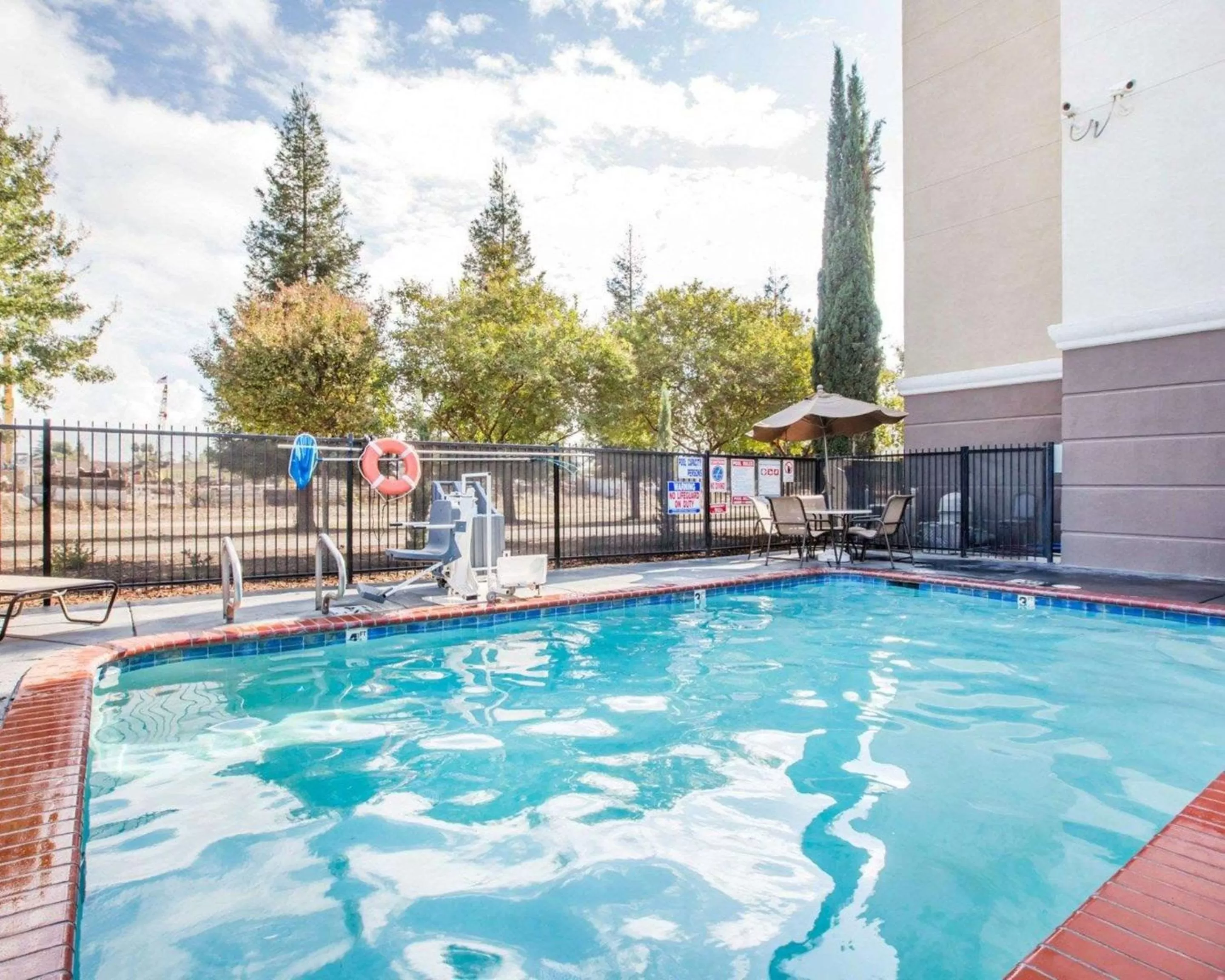 Comfort Suites Clovis - Fresno