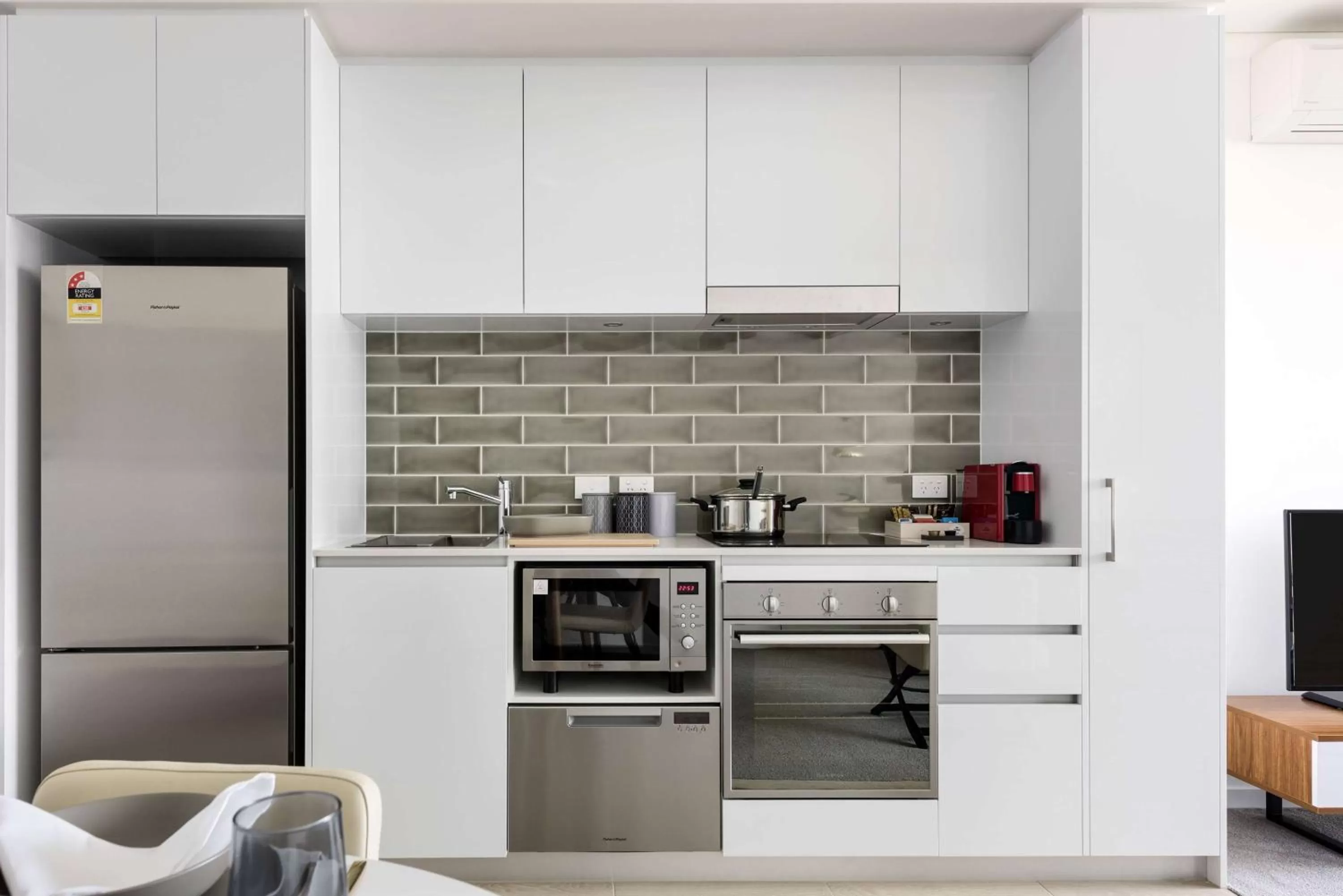 Superior Apartment in Ramada by Wyndham VetroBlu Scarborough Beach