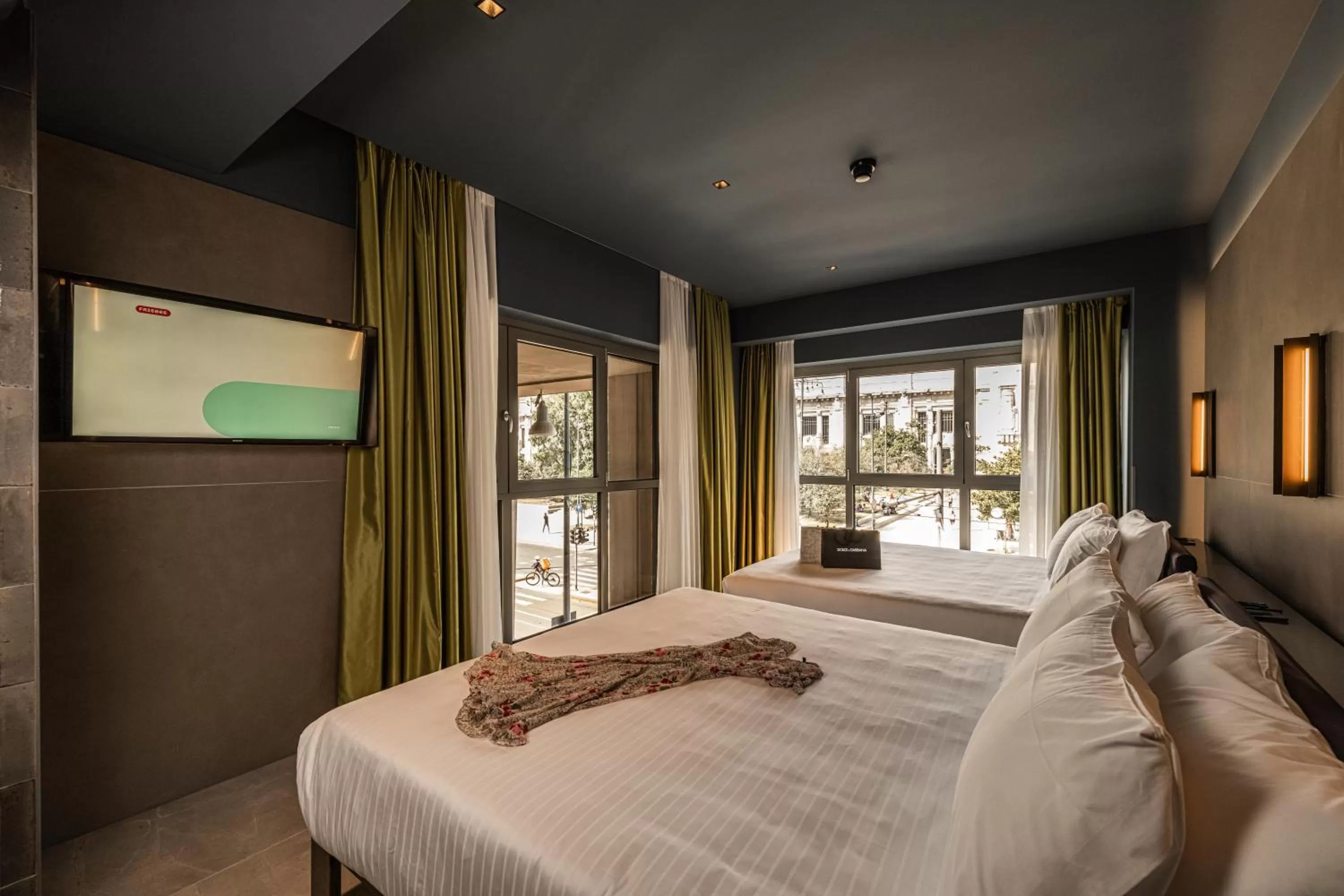 Quadruple Room with View in HD8 Hotel Milano