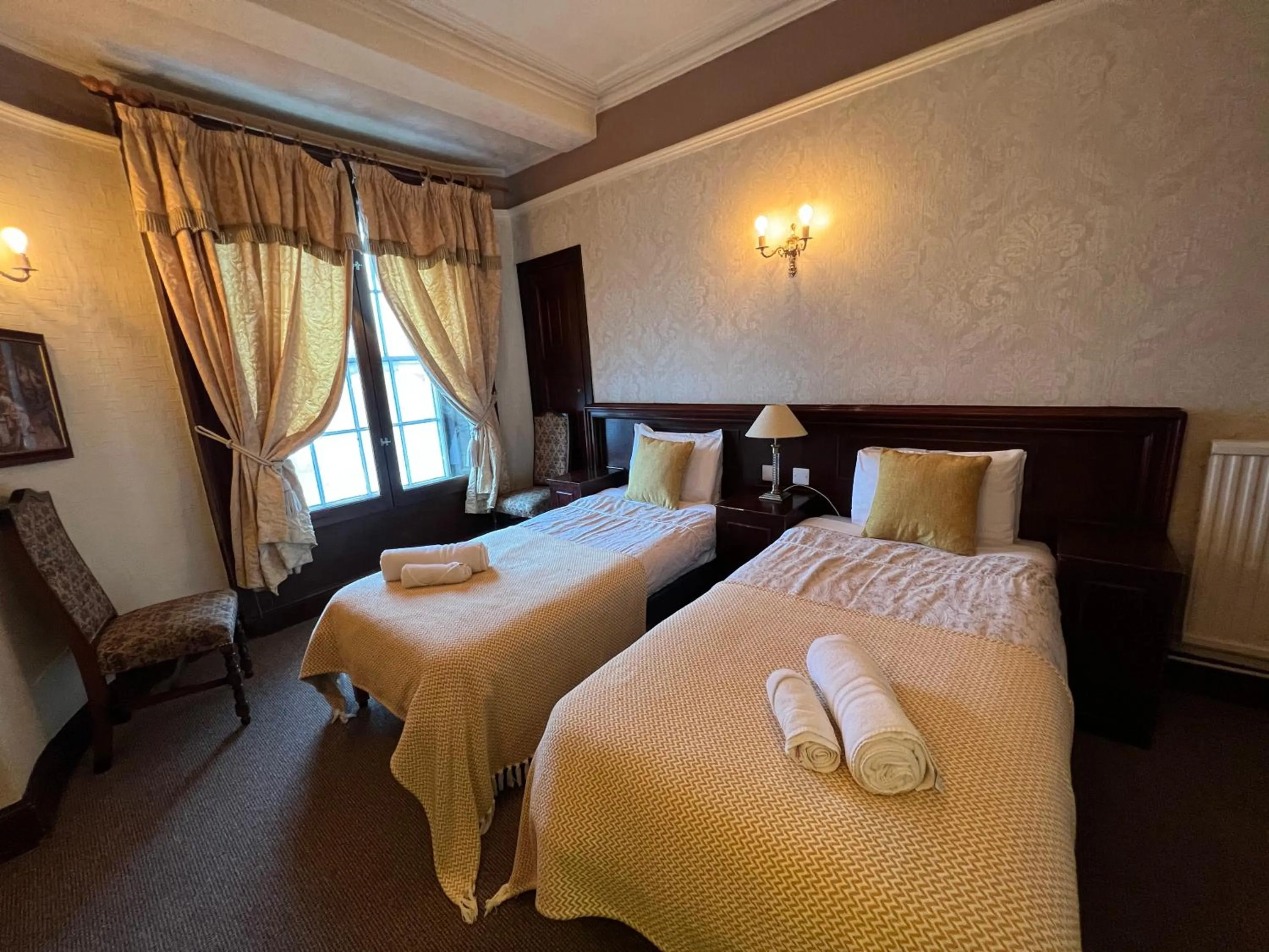 Twin Room in Georgian House Hotel