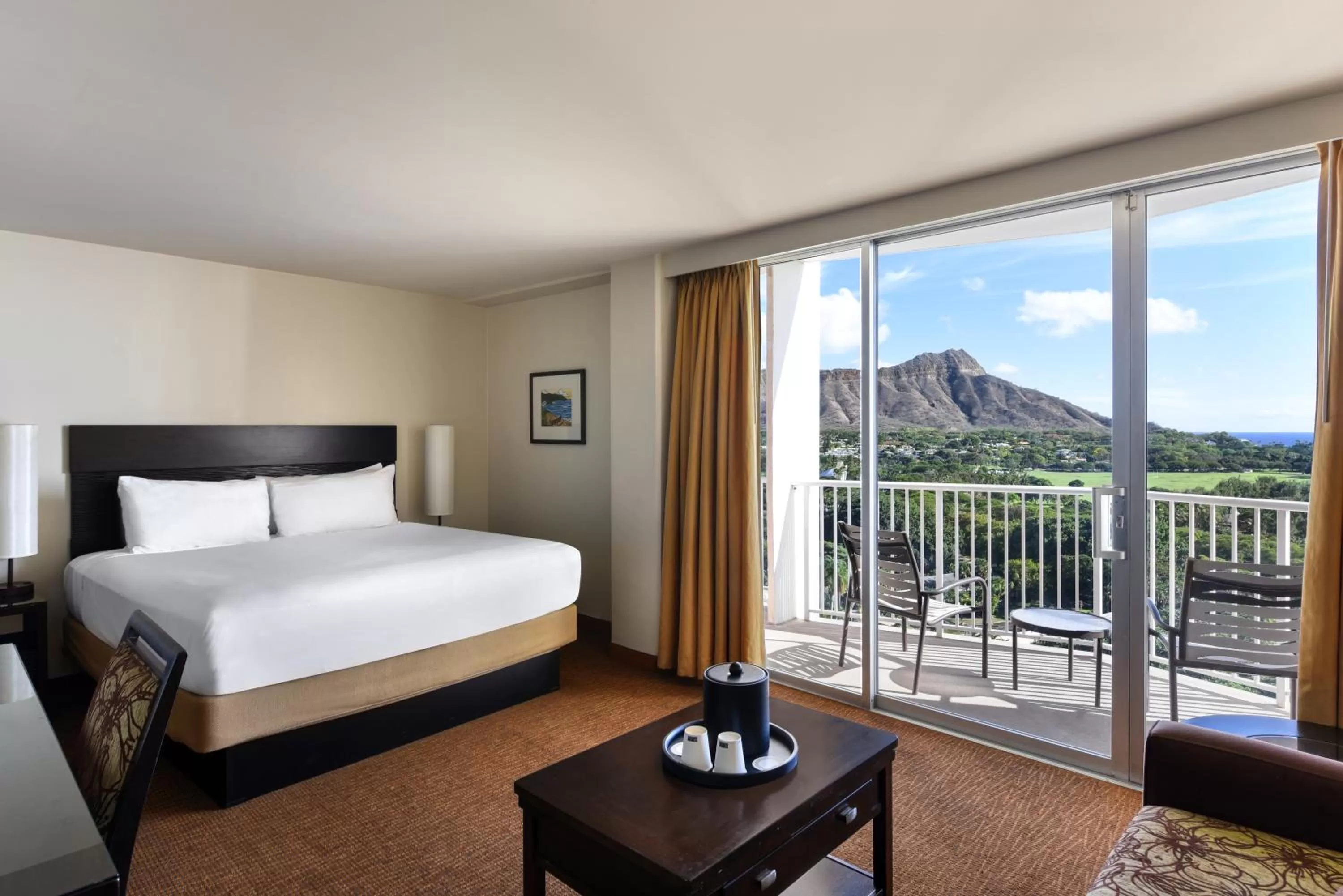 Diamond Head Suite in Park Shore Waikiki