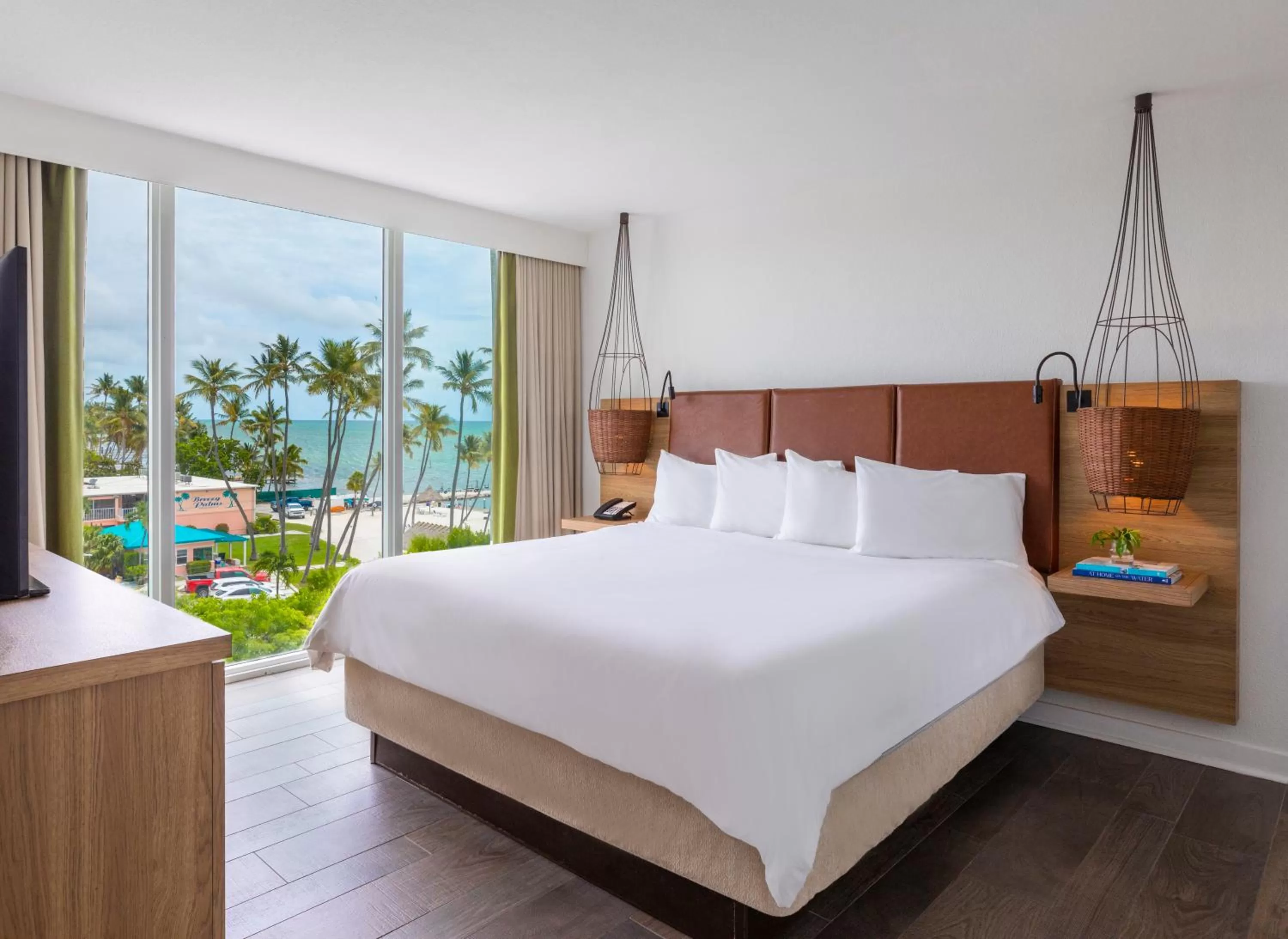 King Suite in Amara Cay Resort