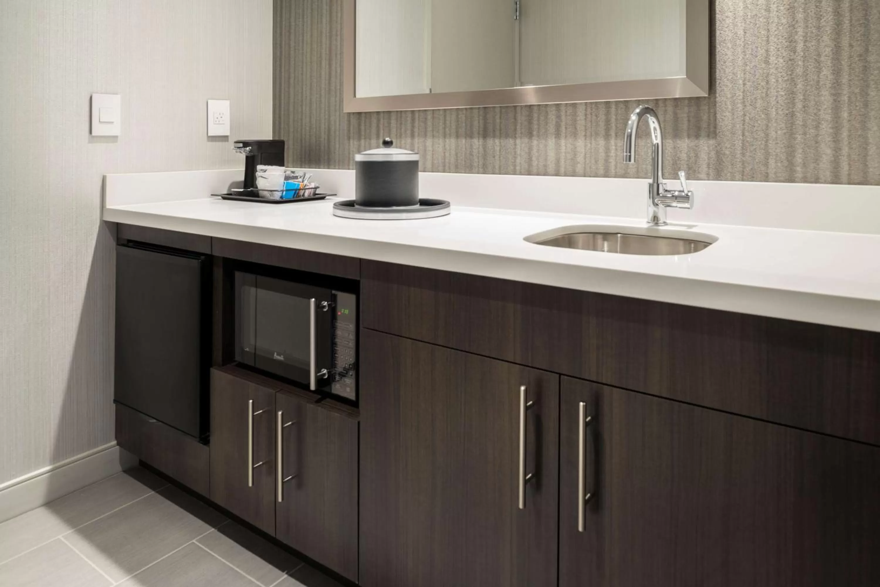 King Studio Suite - Non Smoking in Hampton Inn & Suites Bridgewater, NJ